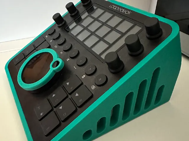 Loupedeck CT Ständer