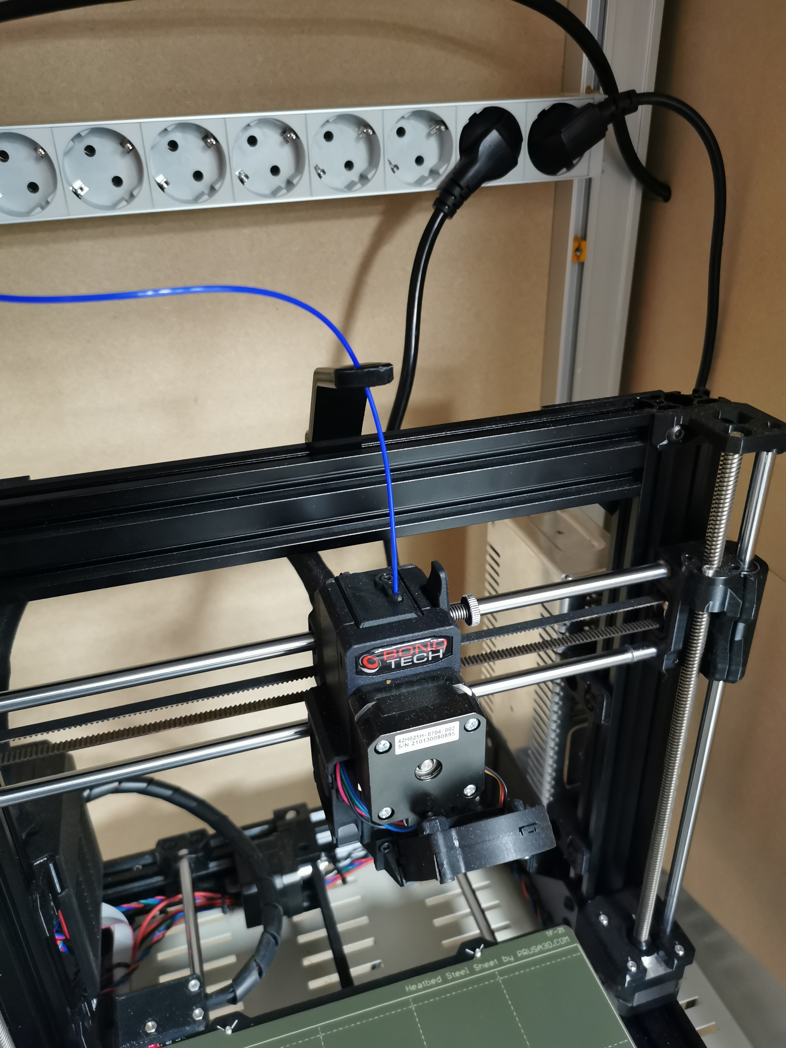 Filament guide for 40mm extrusion