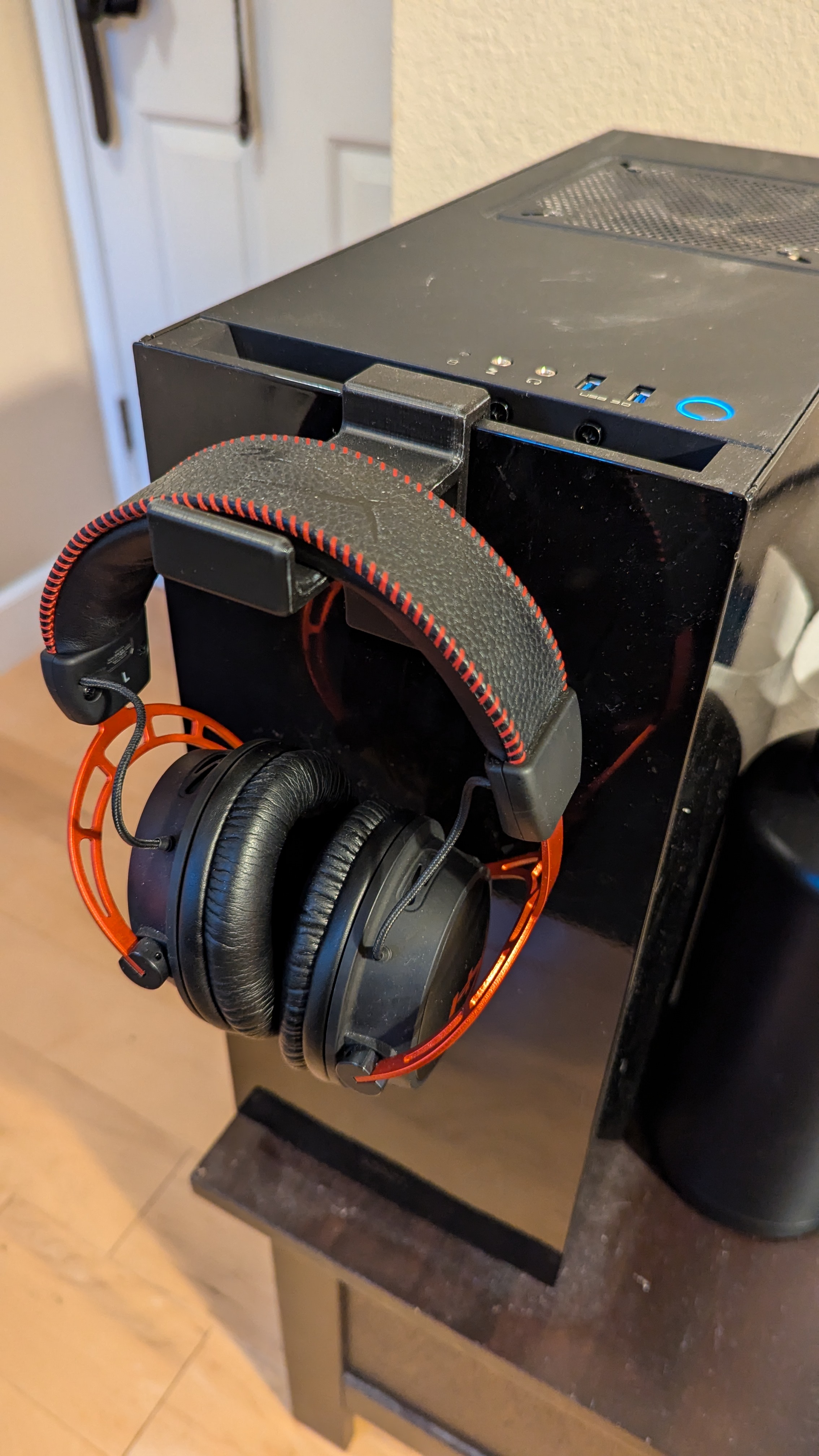NZXT S340 PC Case Headphone Hook