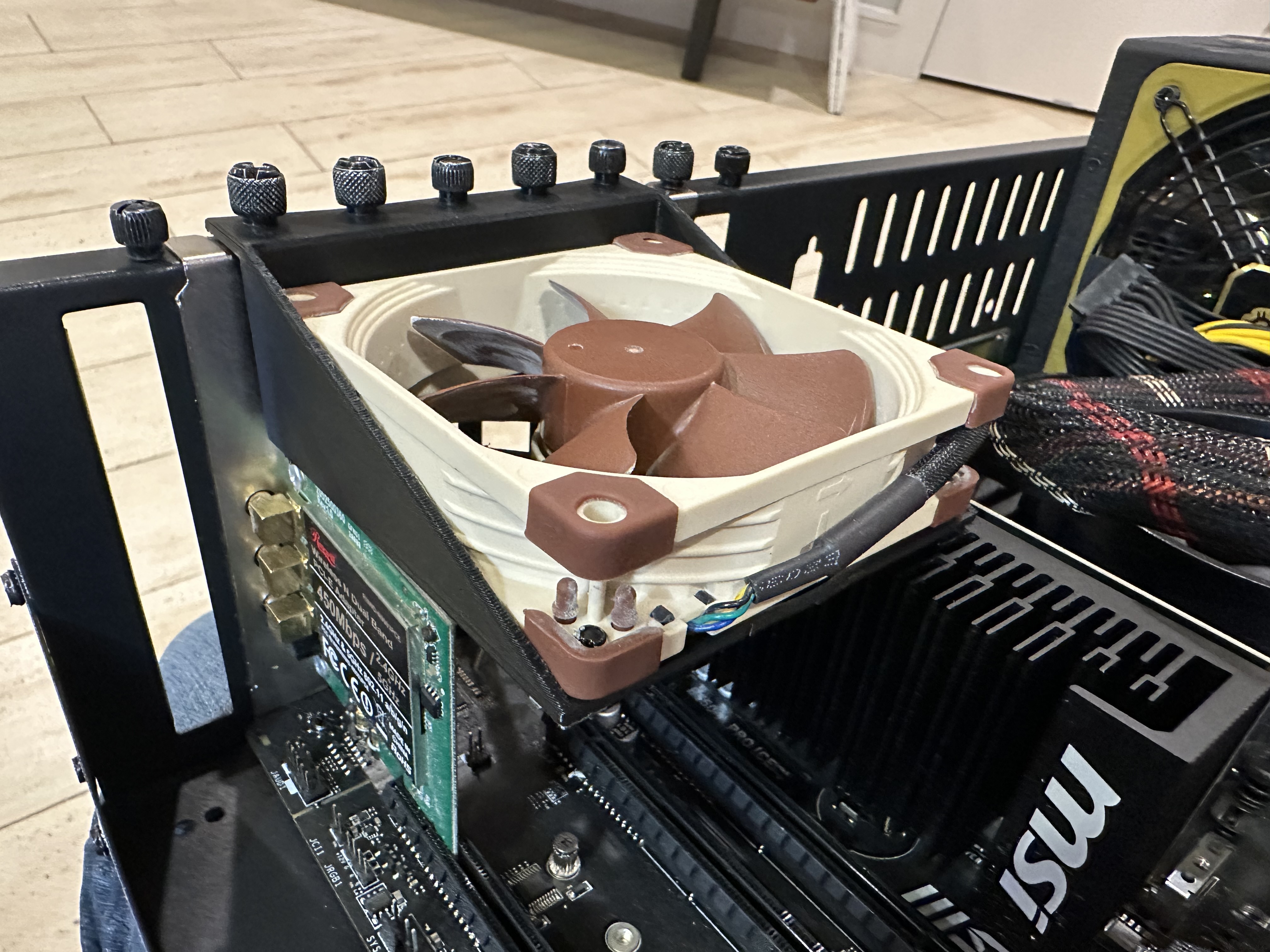 PCIE Fan - 92mm Half-Height Bracket for HBA, NIC, GBU, etc.