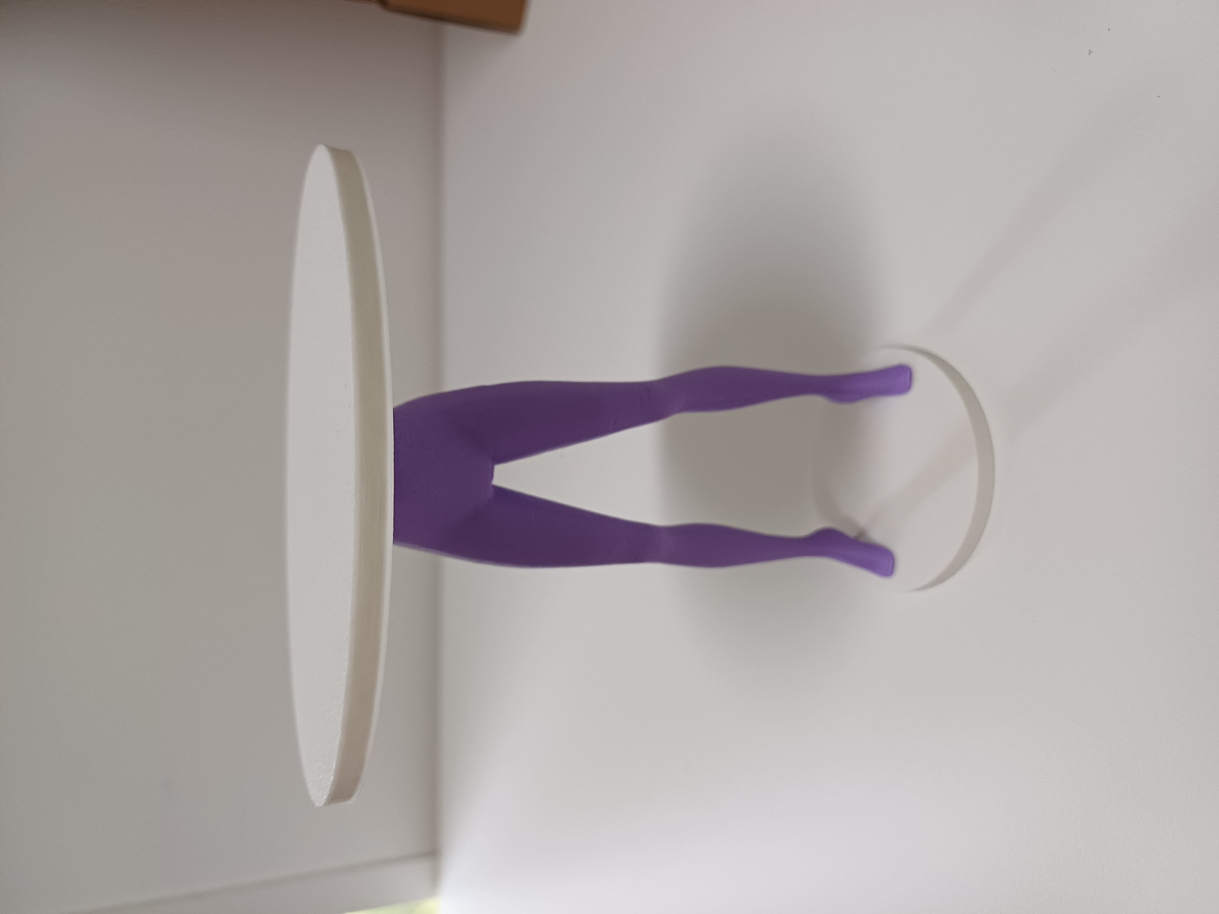 Mannequin leg table