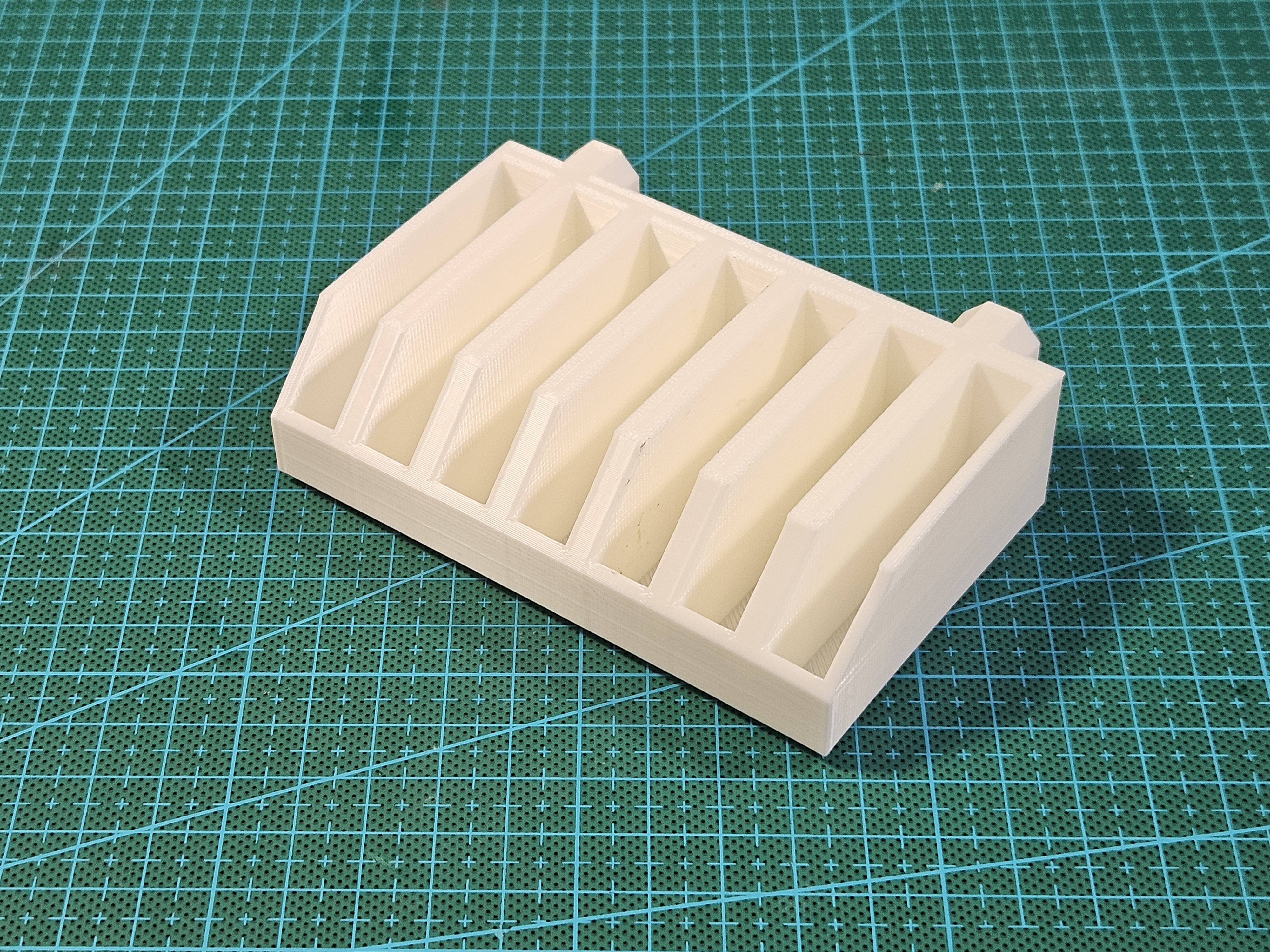Miniatura 3 do modelo 3D Multiboard Breadboard Holder