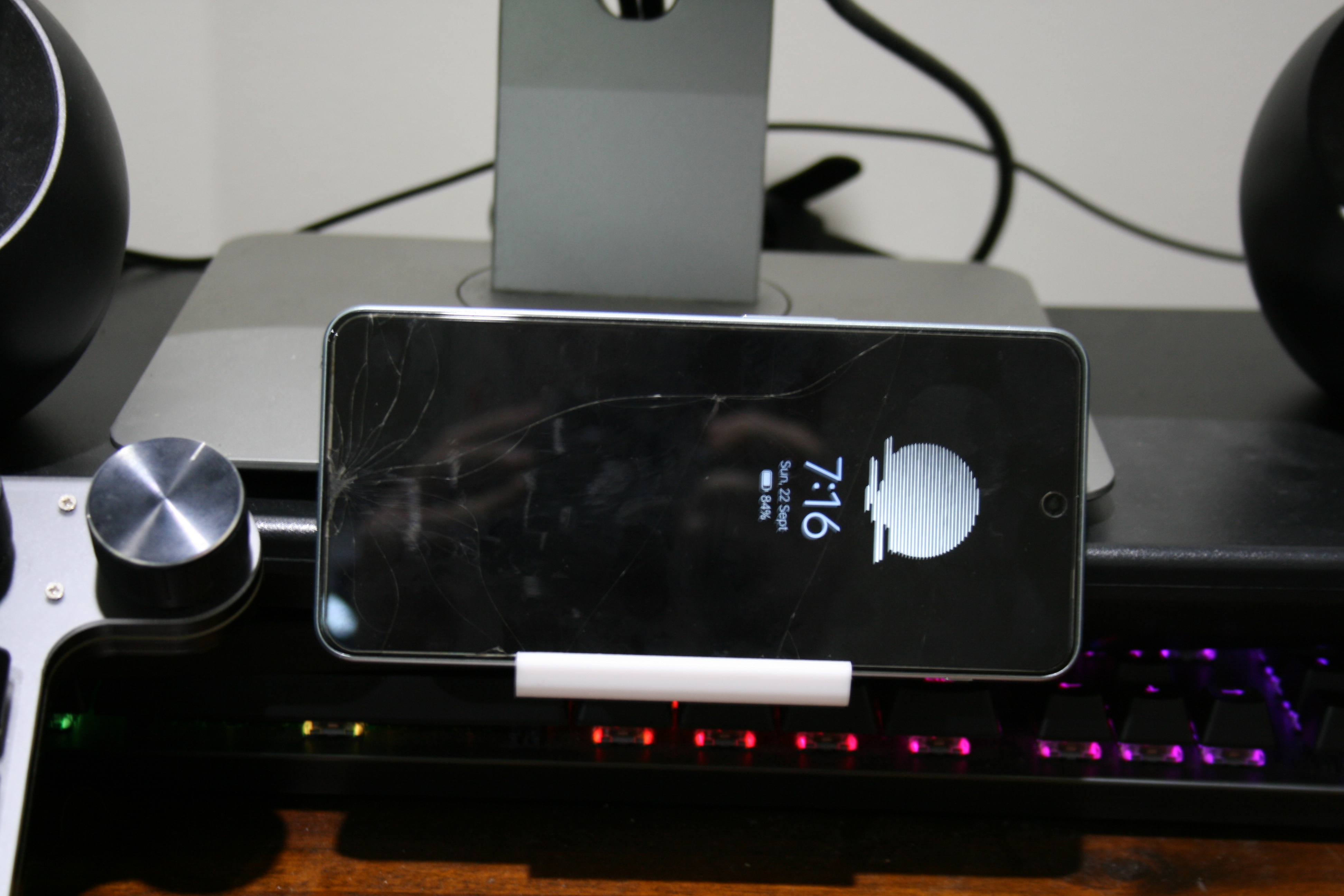 Monitor Riser Phone Stand von MottledBreak274 Kostenloses STLModell