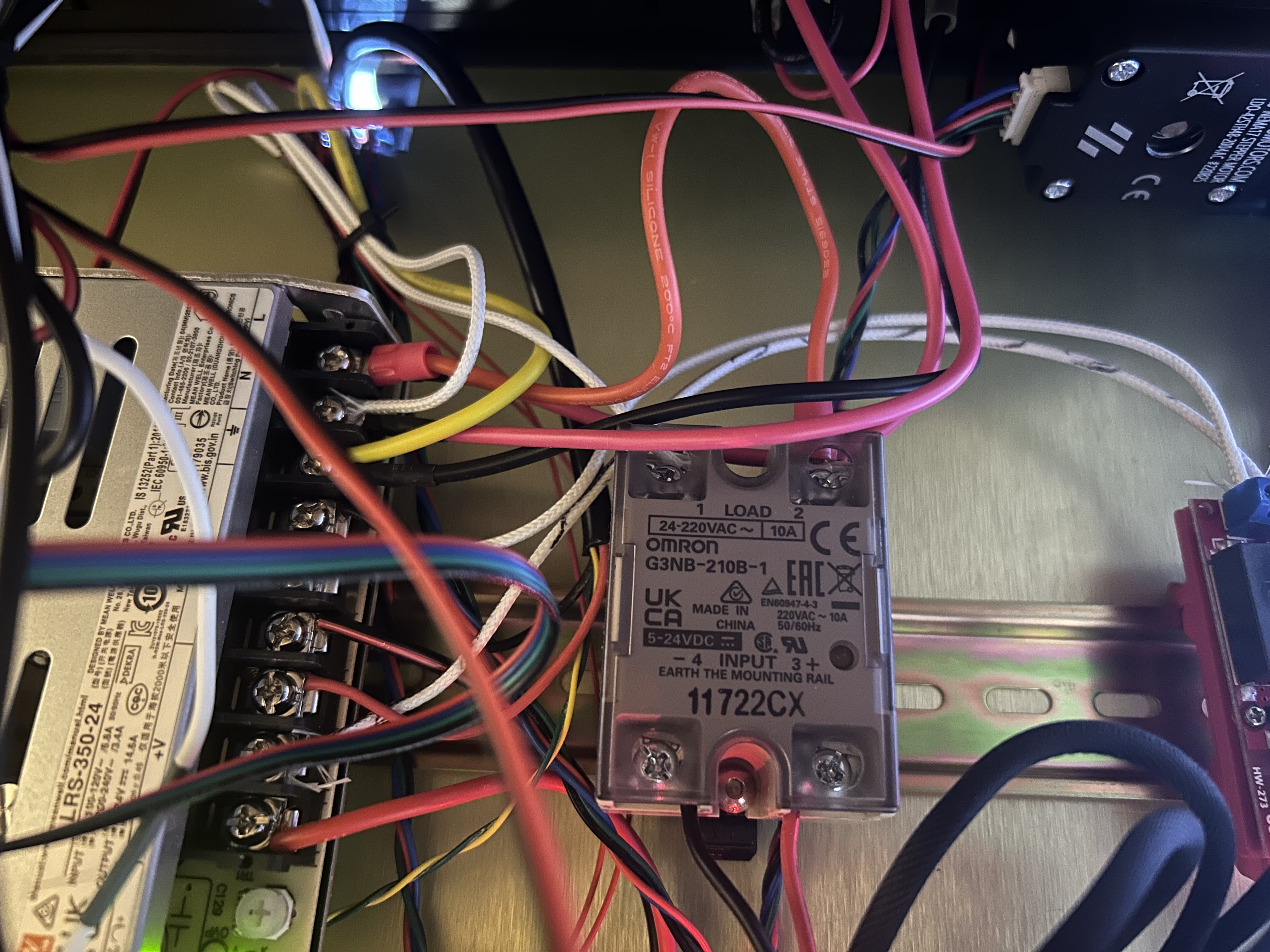 Omron relay mount
