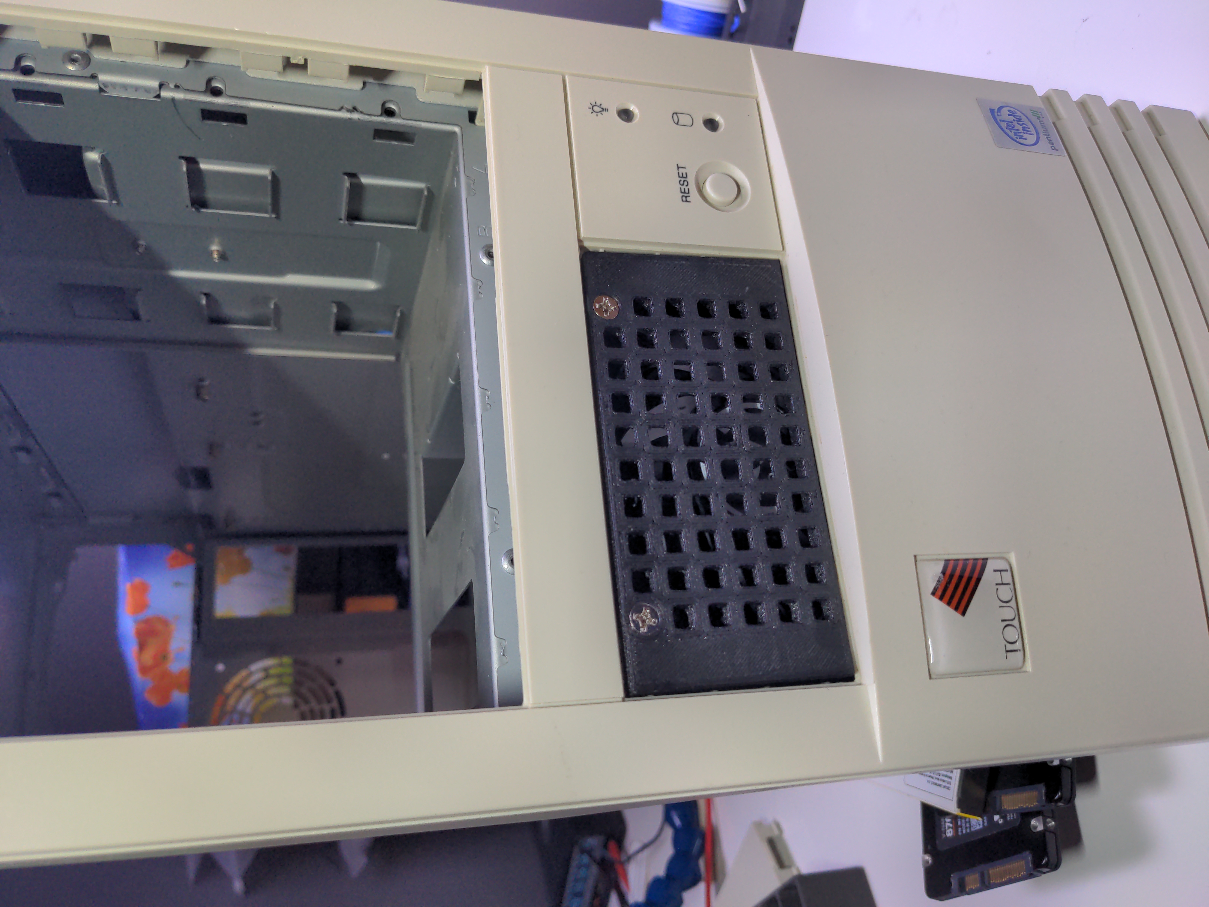 80mm fan mount for 3x3.5" drive bay in old PC case