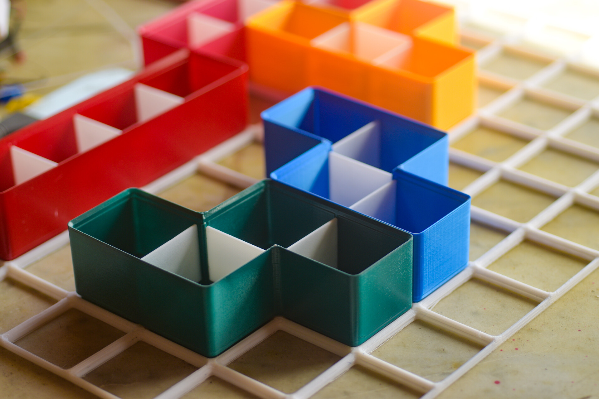 Gridfinity Tetrominoes Bins (Tetris) - S- (6/7), removable dividers, stackable