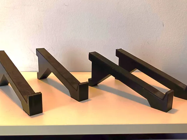Tilted Speaker Stand