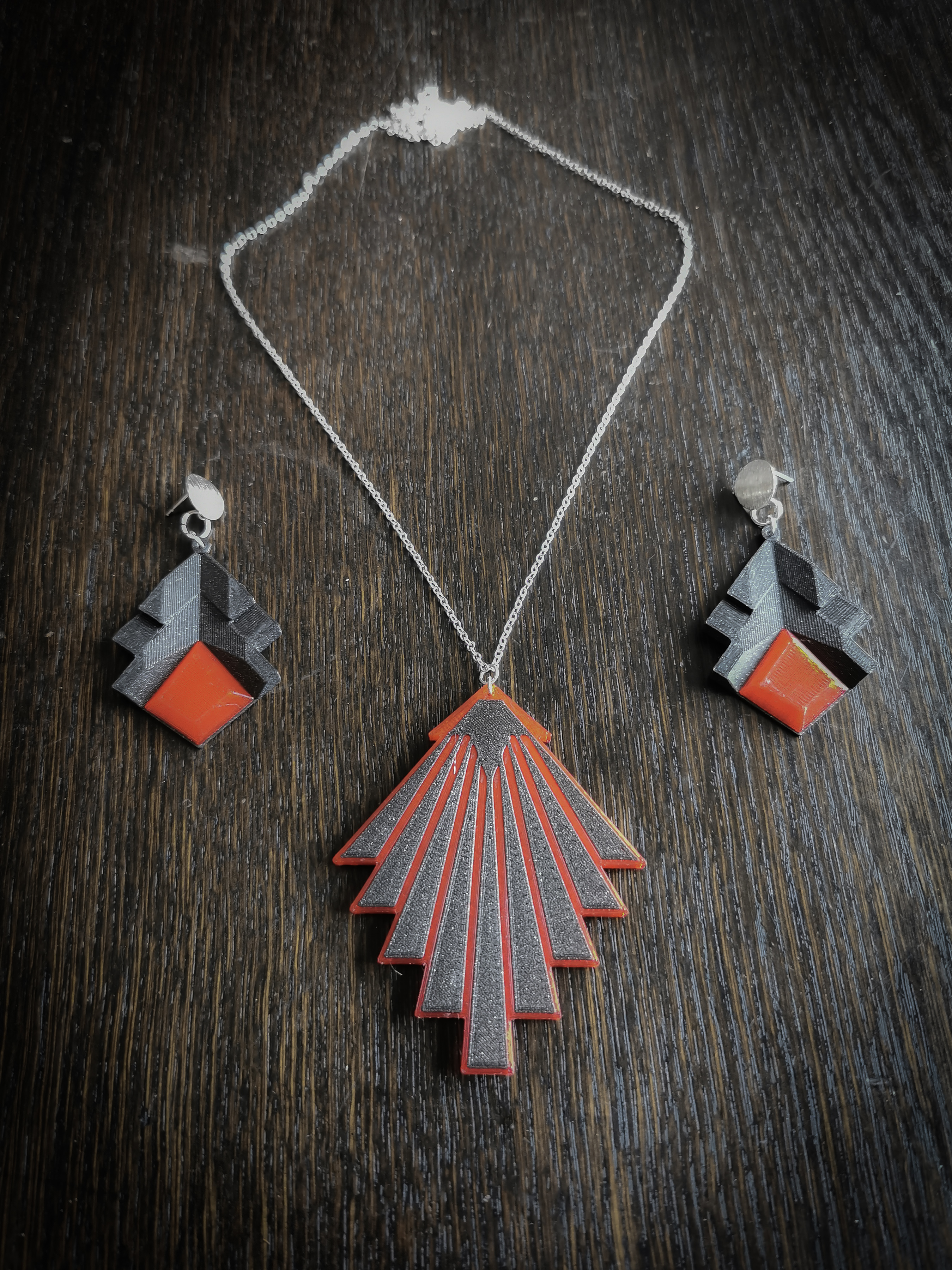 Dual Color Art Deco Necklace and Earrings