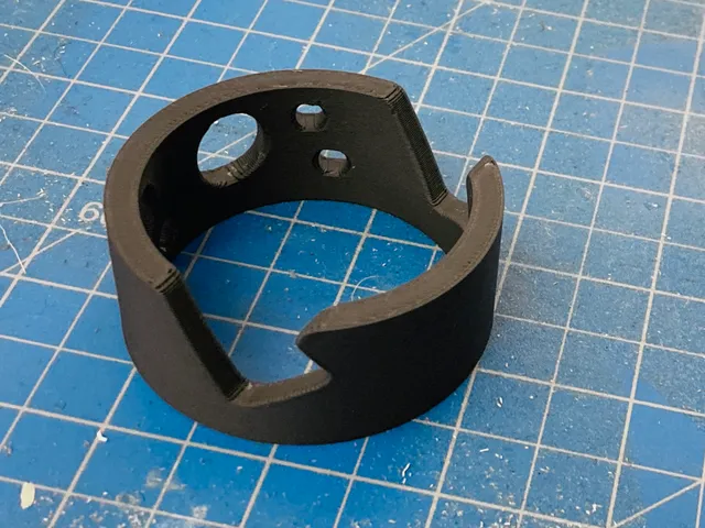 Circular Phone Stand