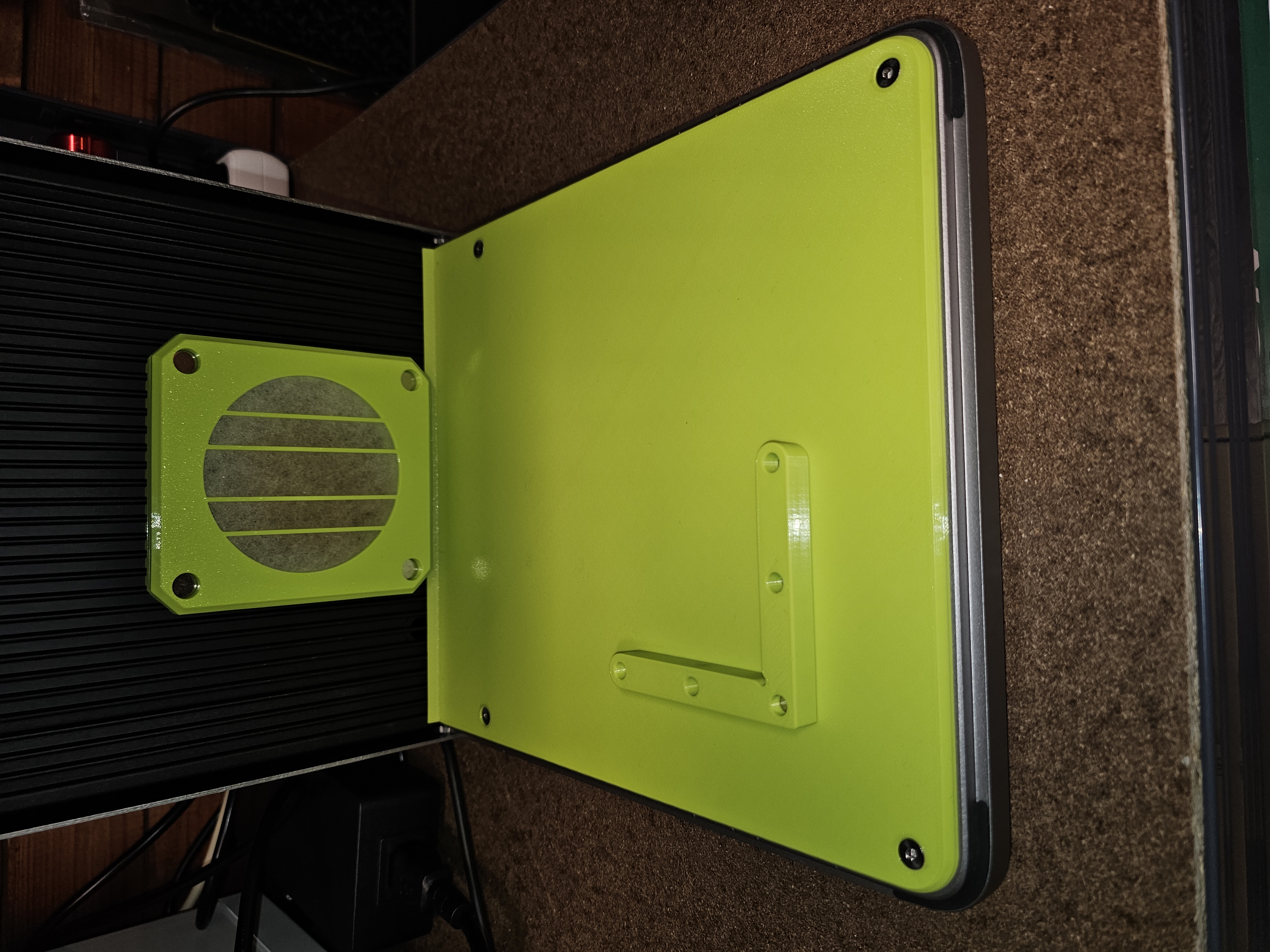 Xtool F1 Ultra Magnetic Base Plate — thumbnail 3