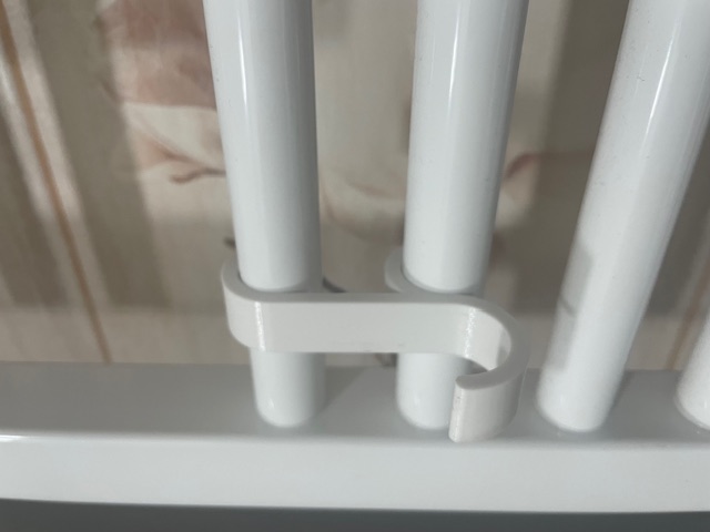 držák na žebříkové topení / radiator heater towel holder