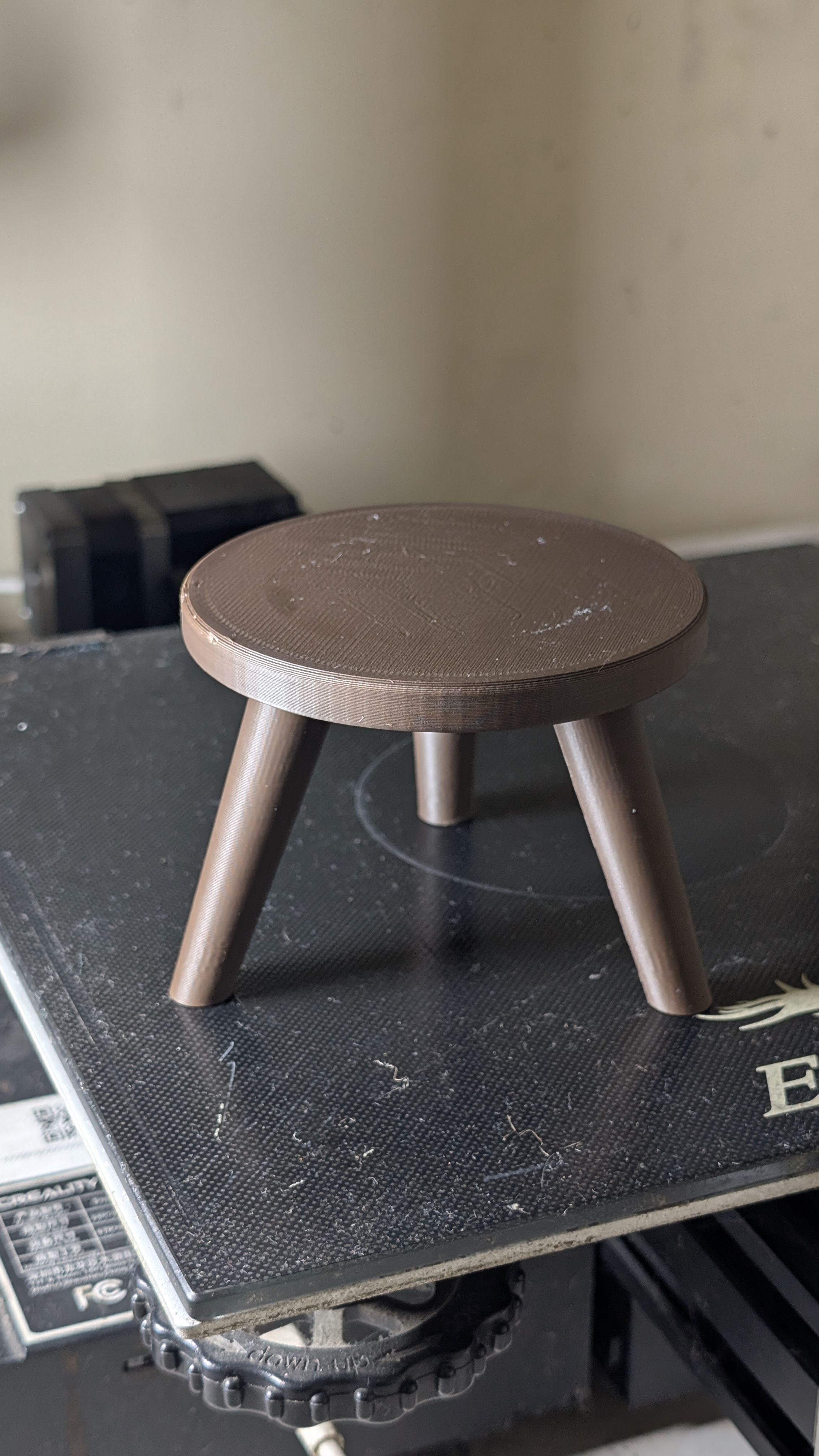 Stool for Small Plant-Pots