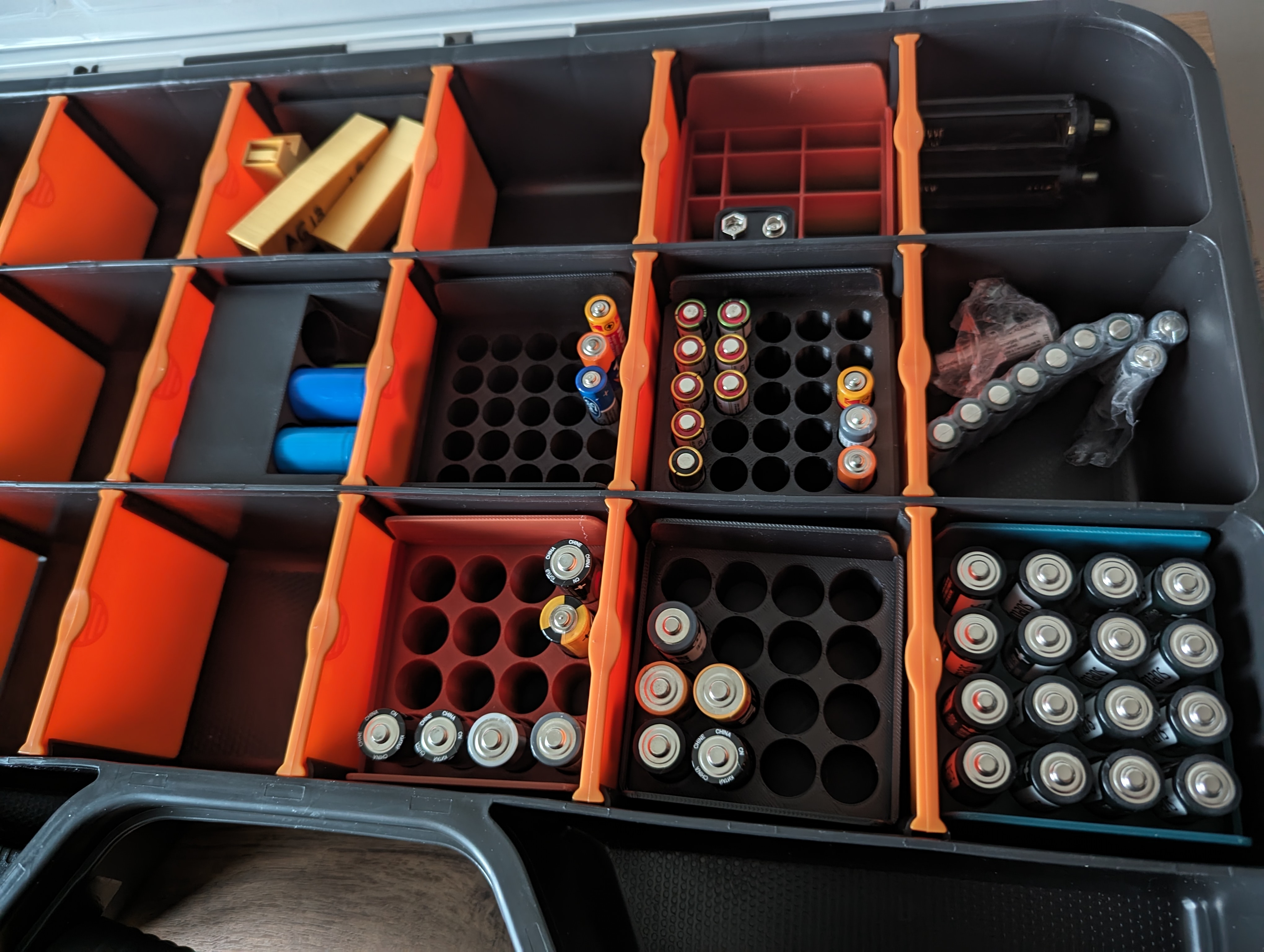 Battery slots for KINGMANN Tool Organiser