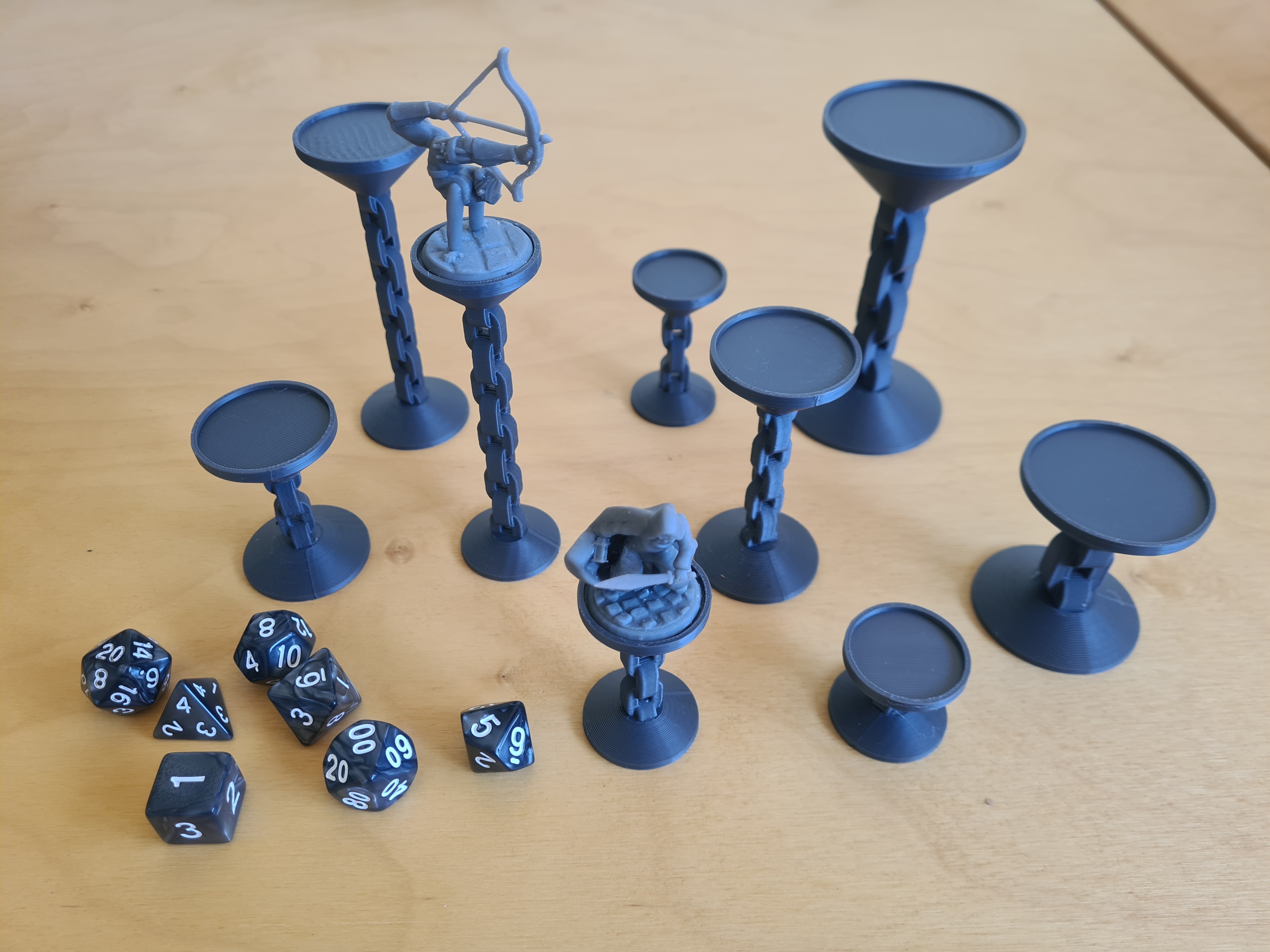 Miniature riser (DnD, Warhammer, flying, display)