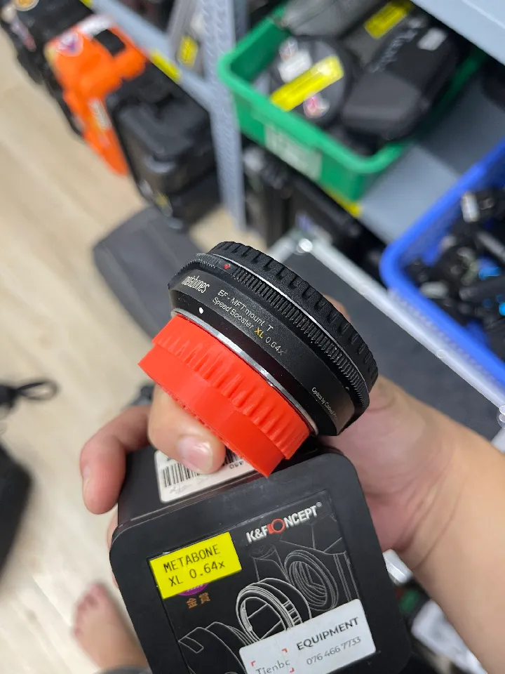 Metabones EF M43 T Speed Booster XL 0.64x cap by Tien Dam