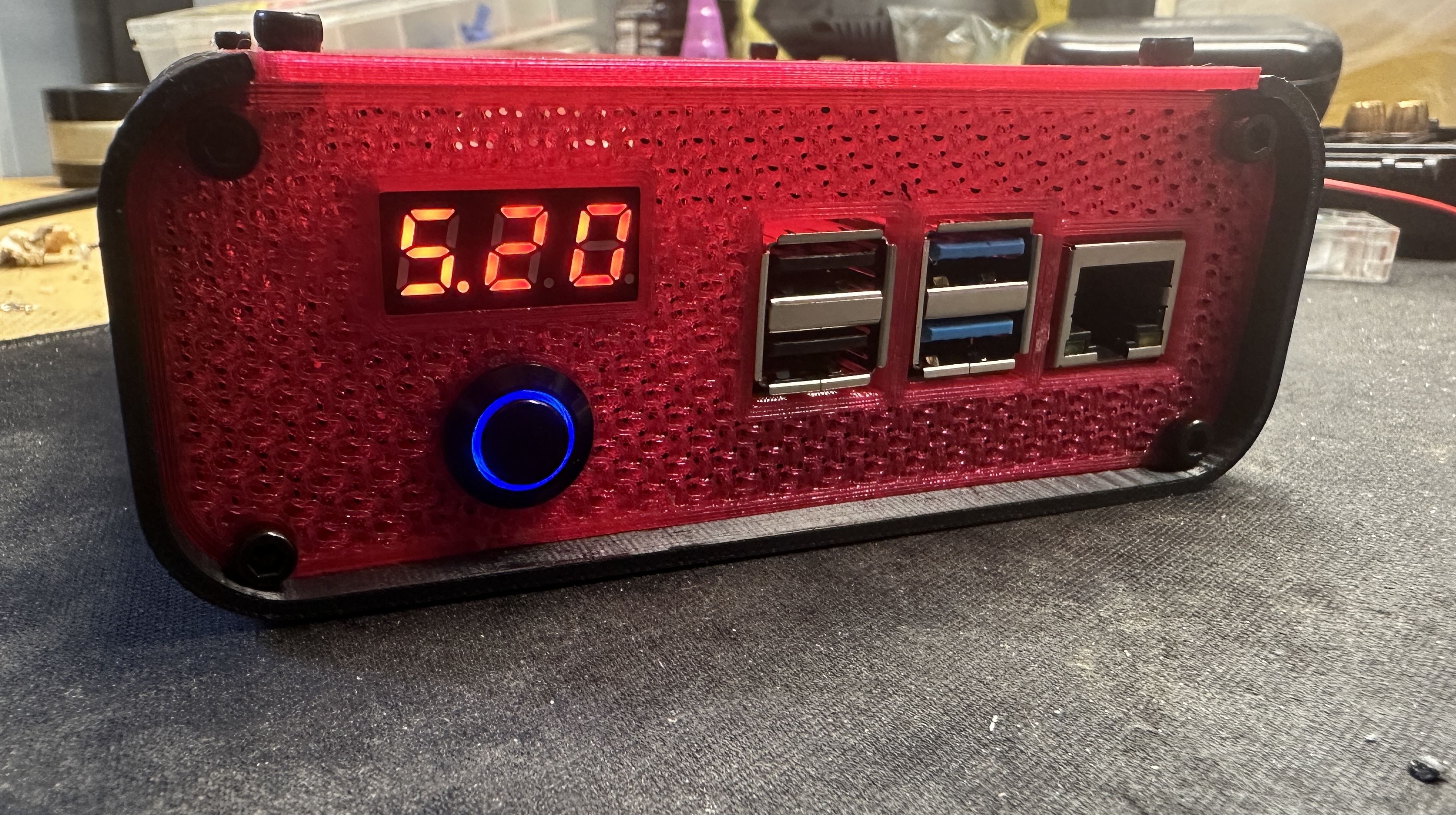 Face plate to Raspberry Pi Case with power switch and fan