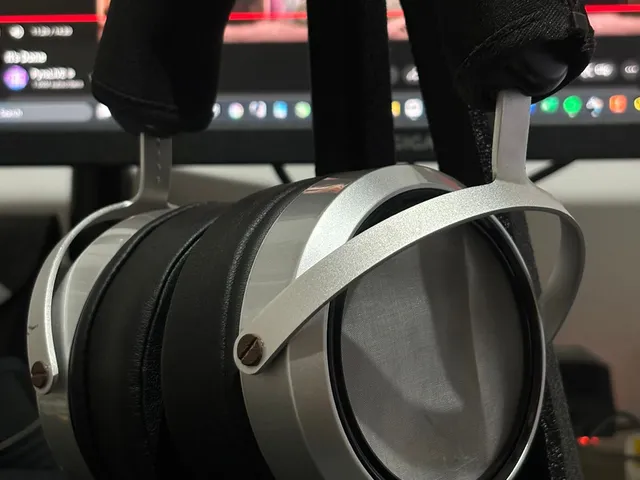 HE400se Mesh Holder
