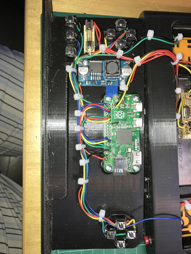 Miniatura 3 do modelo 3D GamePi MK1