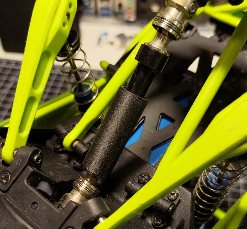 ブラインド WLtoys 12428 drive shaft replacement by Neppo | Download free STL