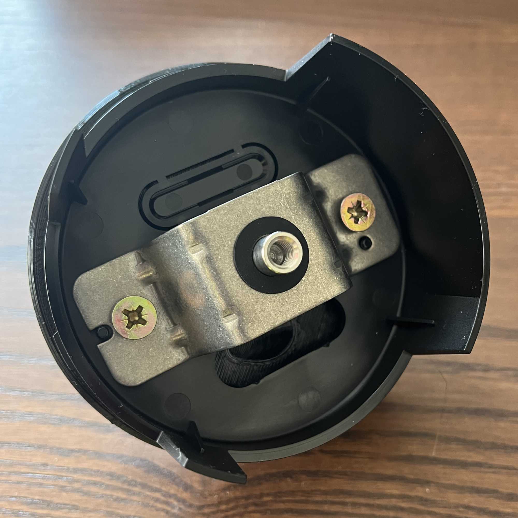 EVE outdoor camera wall mount. — miniatura 4