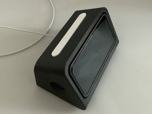 iPhone 12 Standby Mode Dock