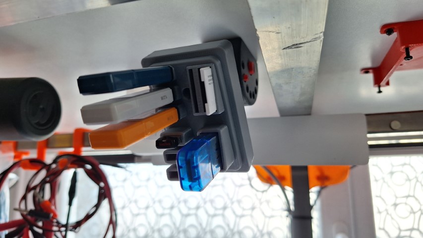 Memory & SD Card Holder — miniatura 3