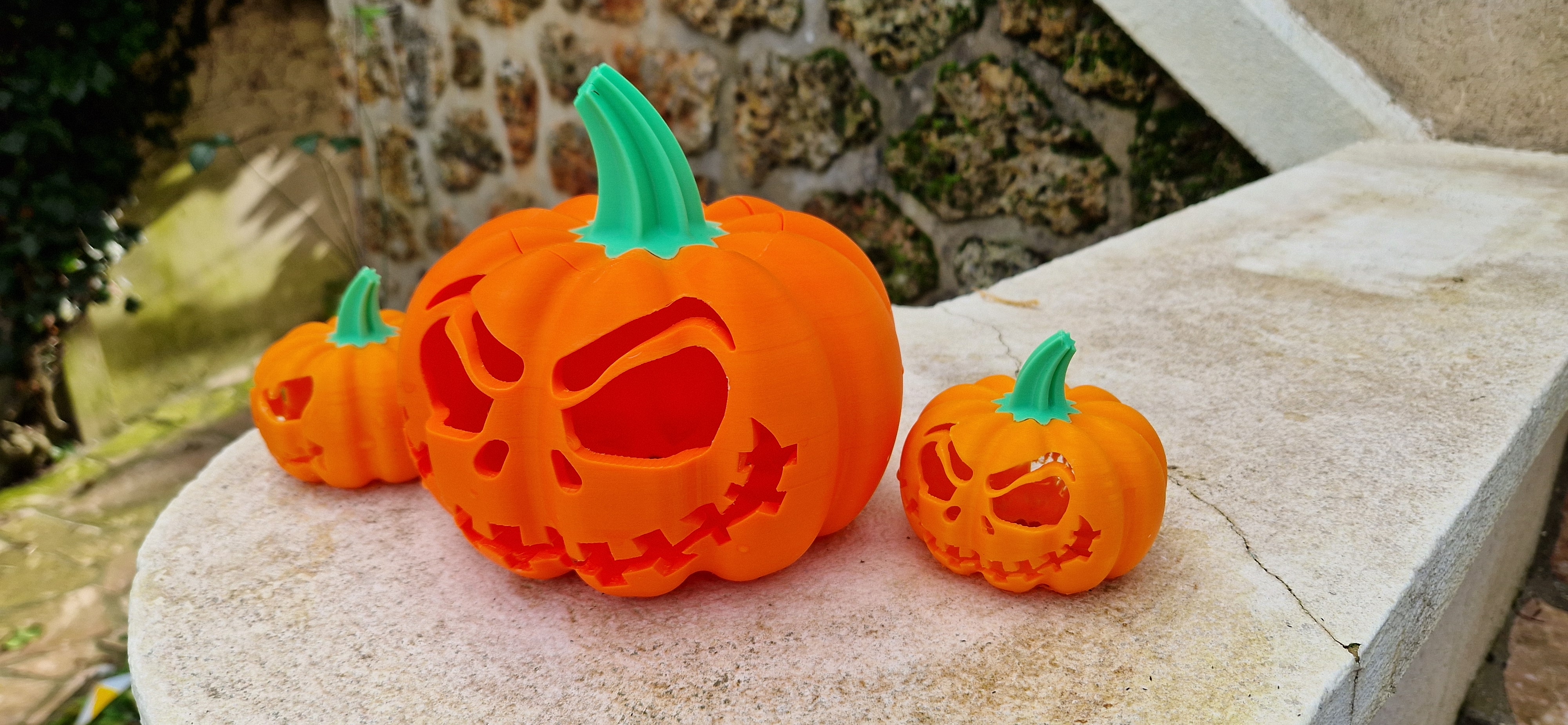 Scalable and Multicolored Pumpkin in Separate Parts: Perfect for Halloween!