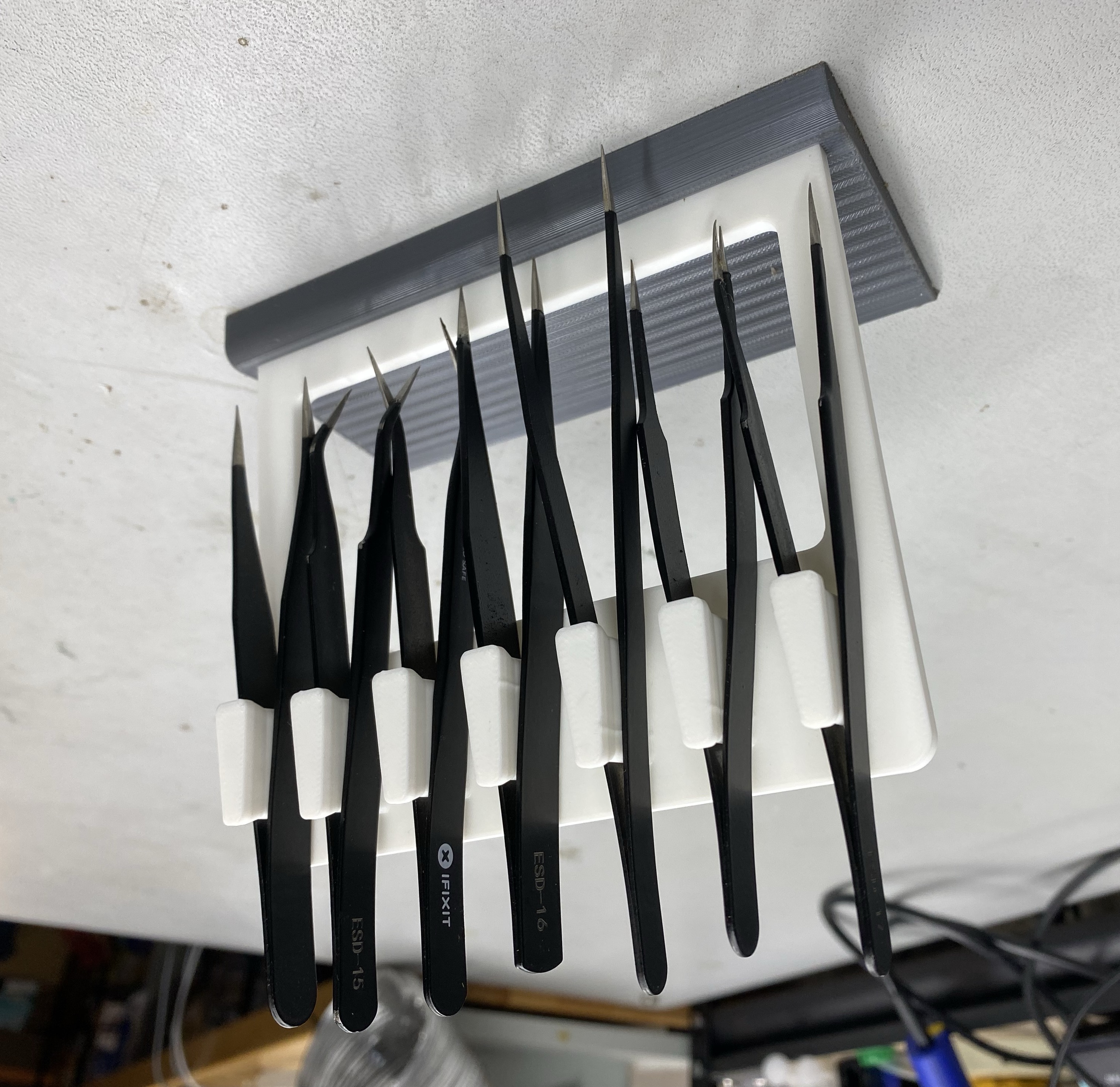 Desktop Tweezer Holder Stabilized