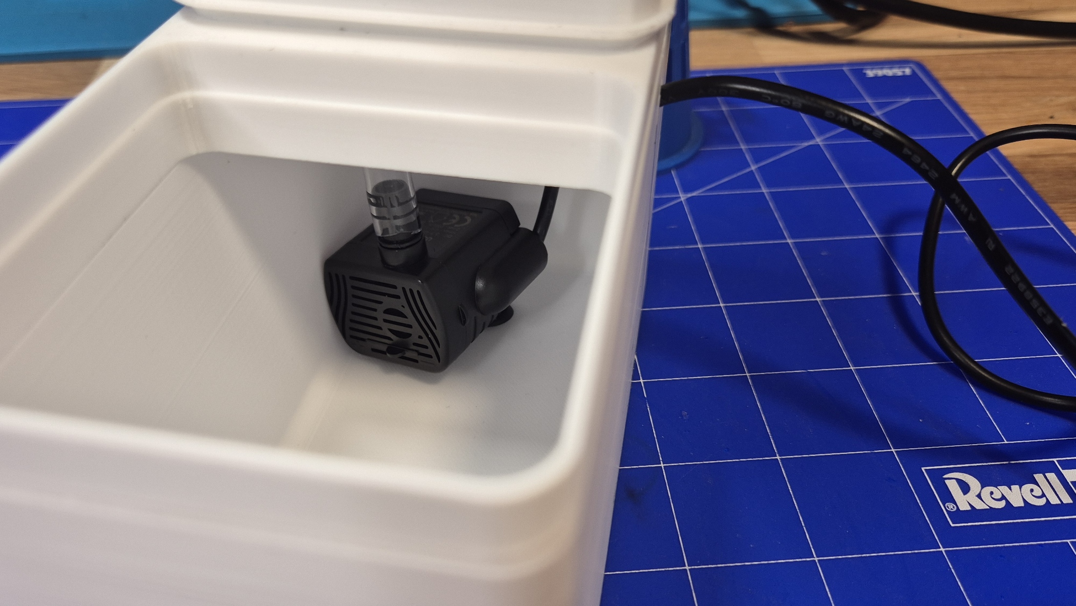 Miniatura 4 do modelo 3D Small Modular Hydroponic Tower