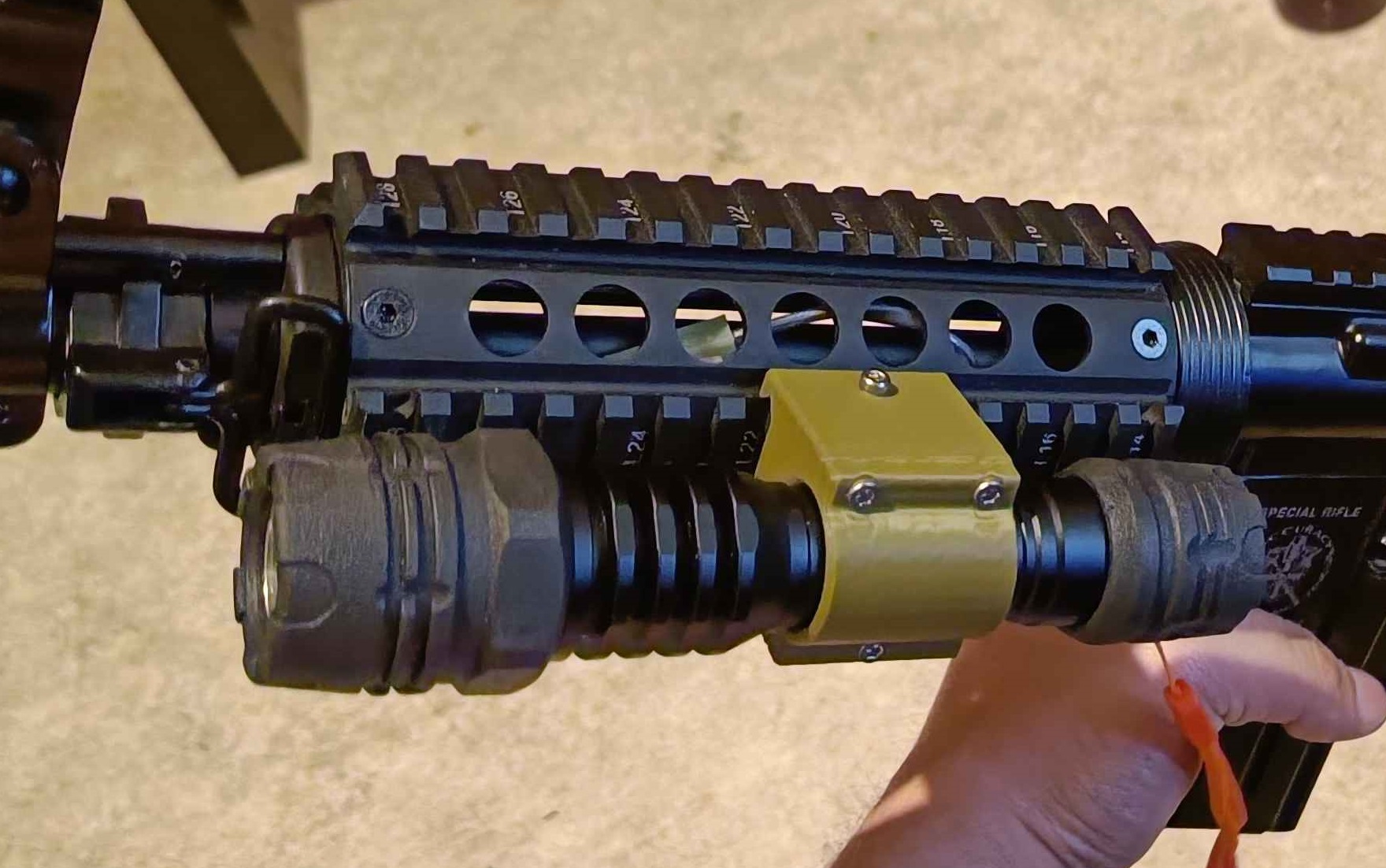 Airsoft Picatinny flashlight
