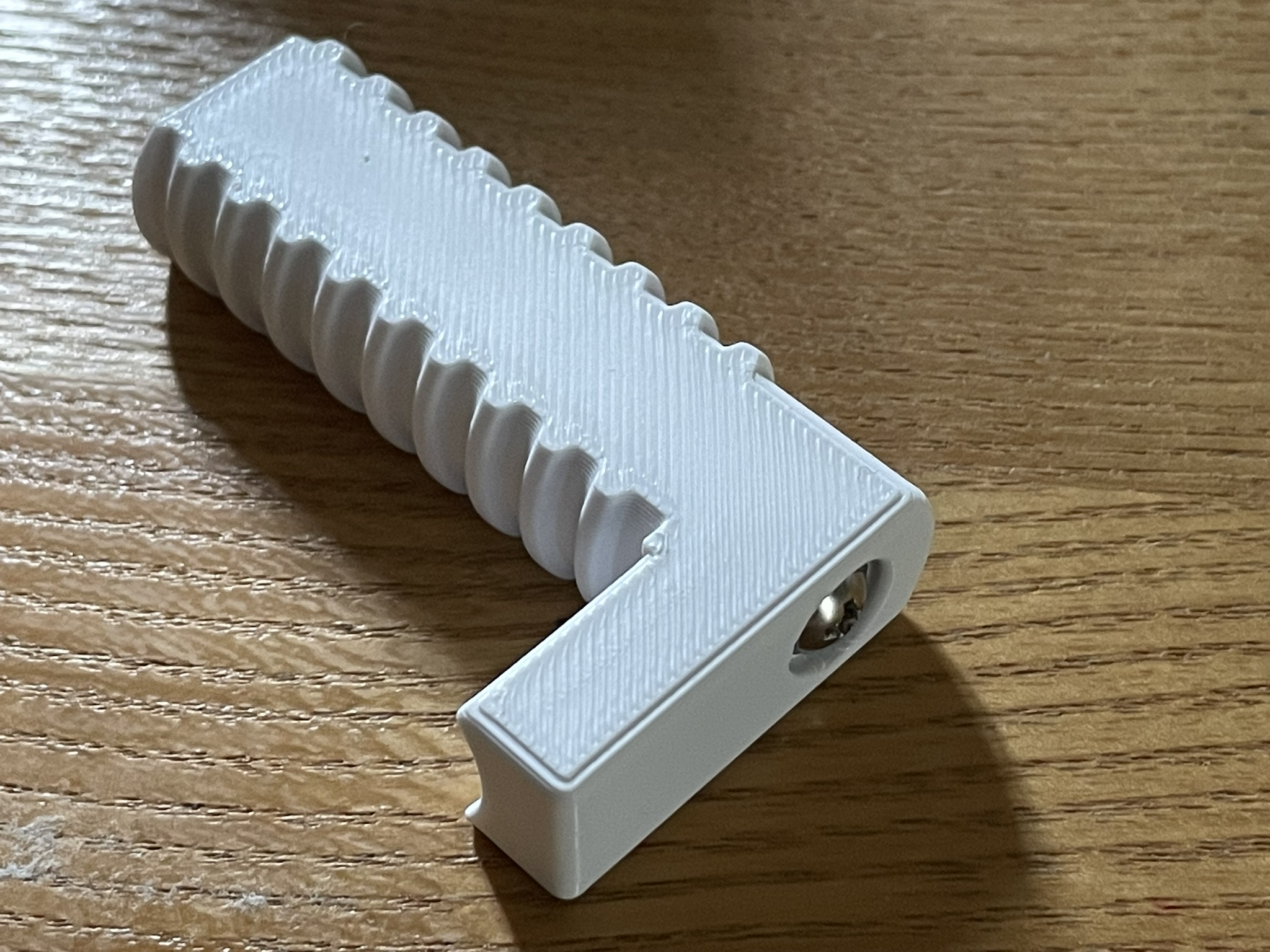 reinforced hook for Hinge-Clip Doorstop