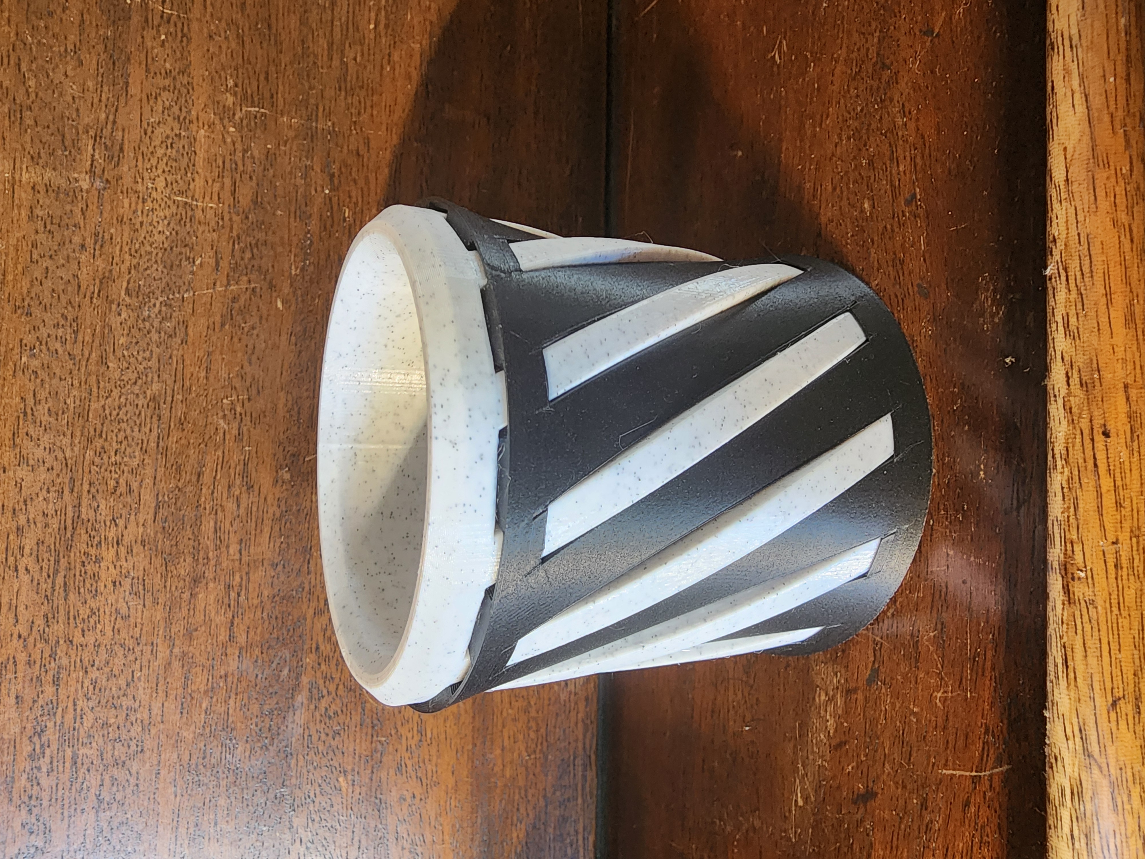 Passthrough Planters — thumbnail 2
