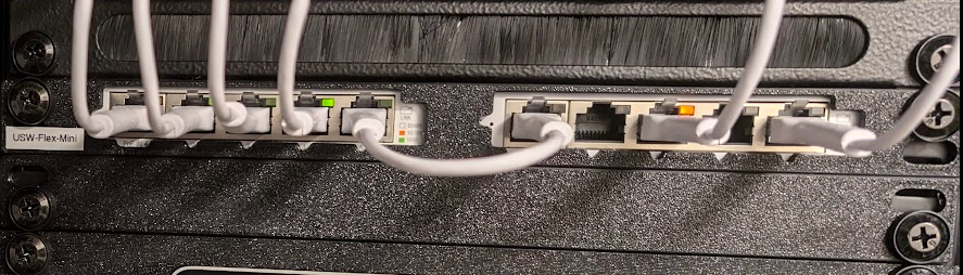 1/2u 2x USW Flex Mini 10" rack mount