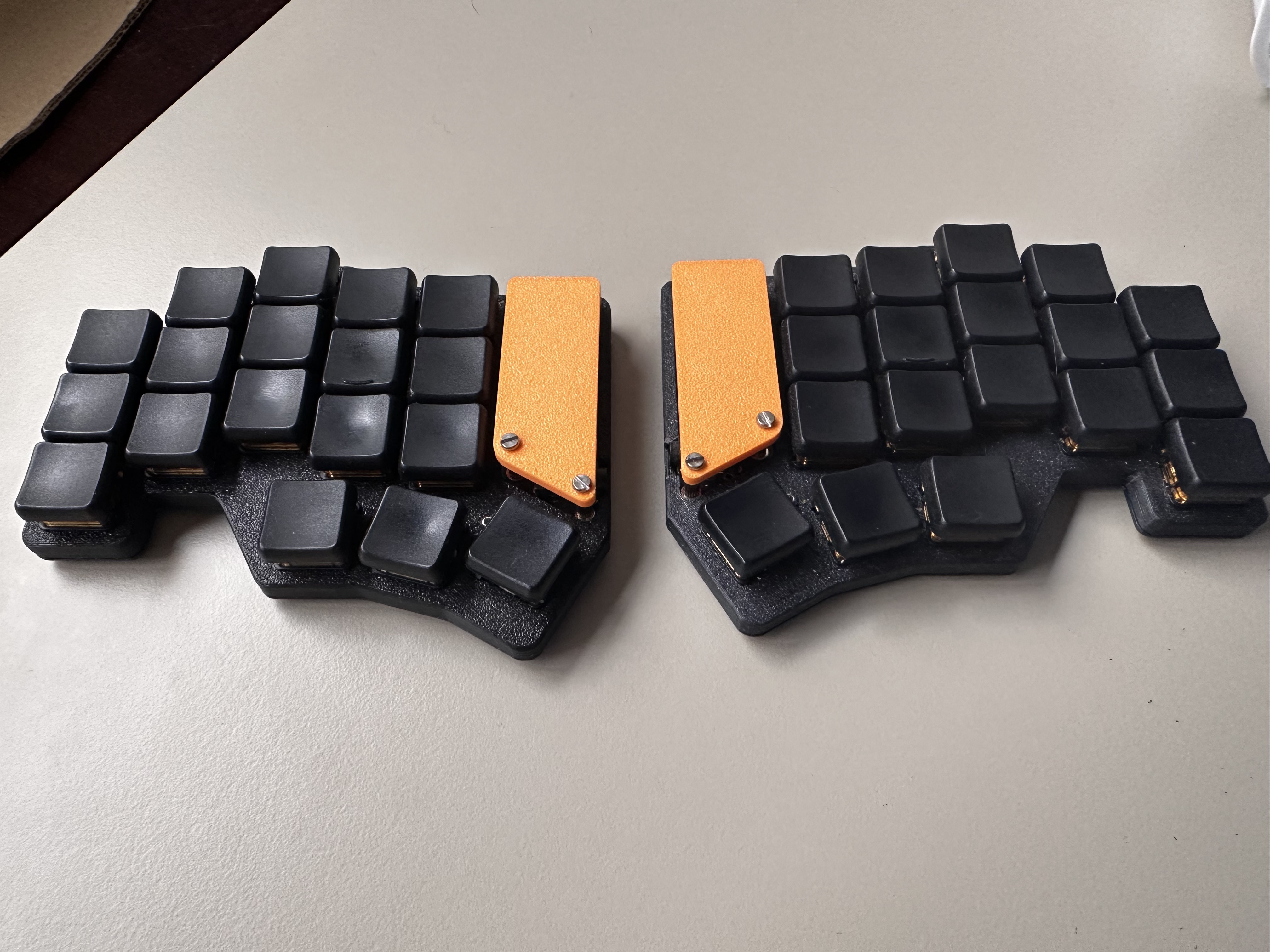 Chocofi OLED/controller cover — thumbnail 2
