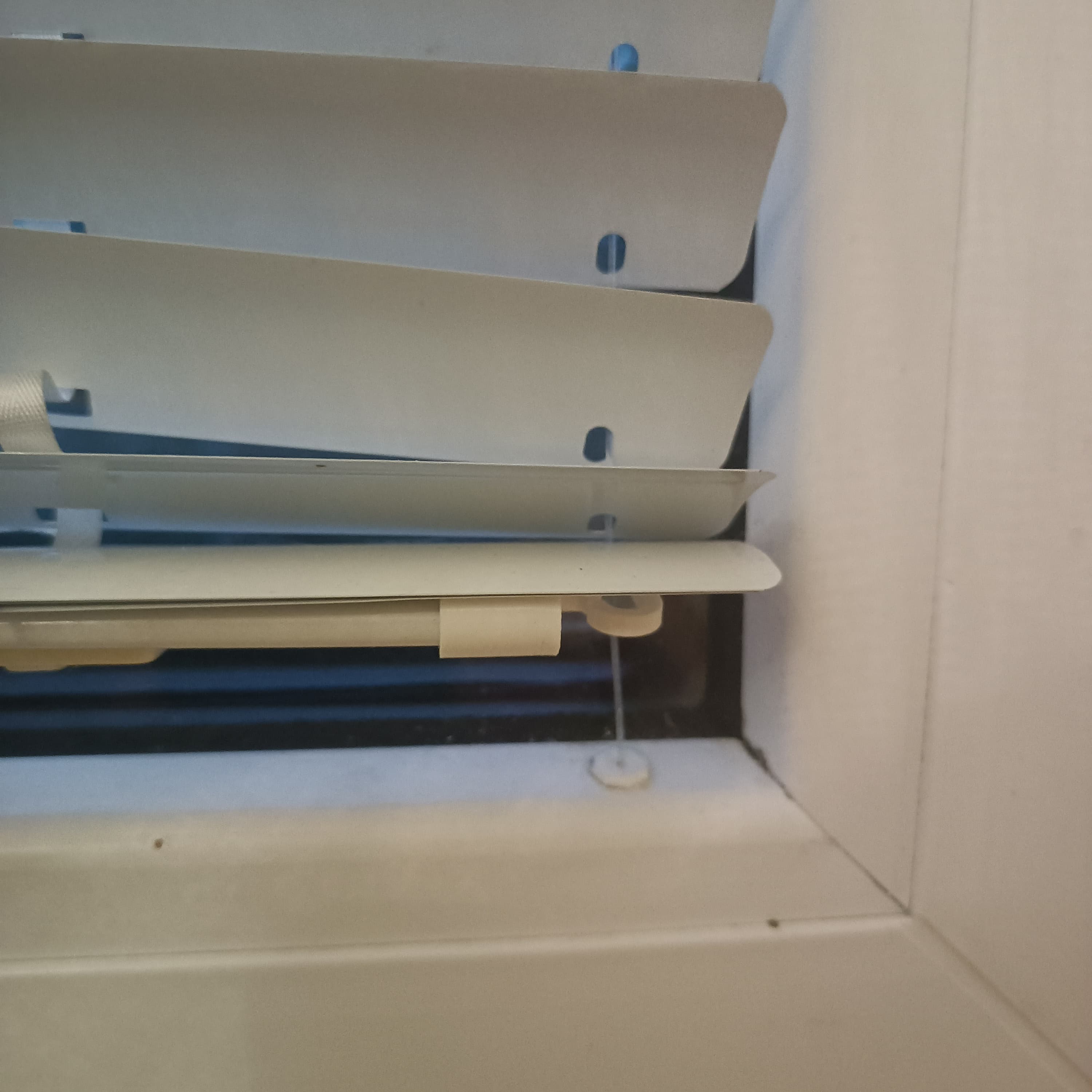 Miniatura 2 do modelo 3D Cover for blinds