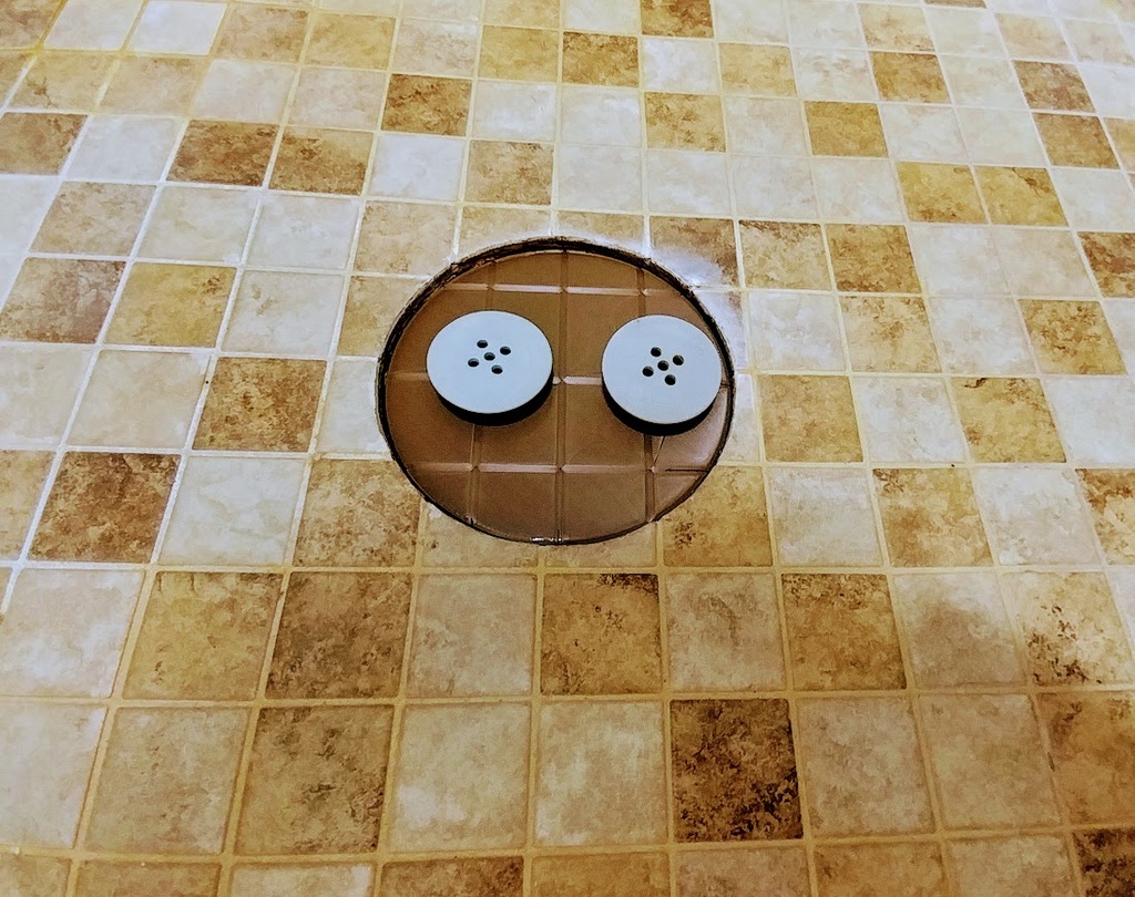 6.75" basement shower drain for use with tubshroom
