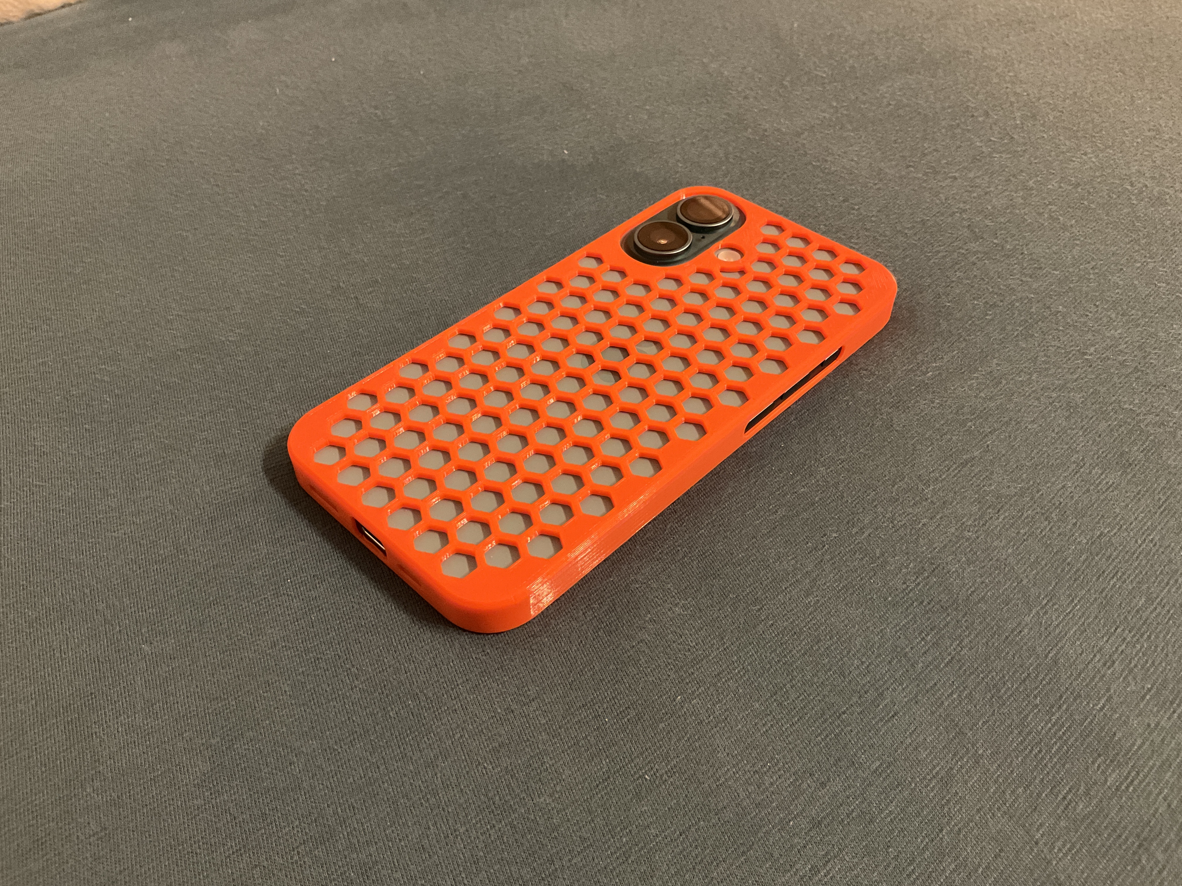 Miniatura 2 do modelo 3D iPhone 16 case