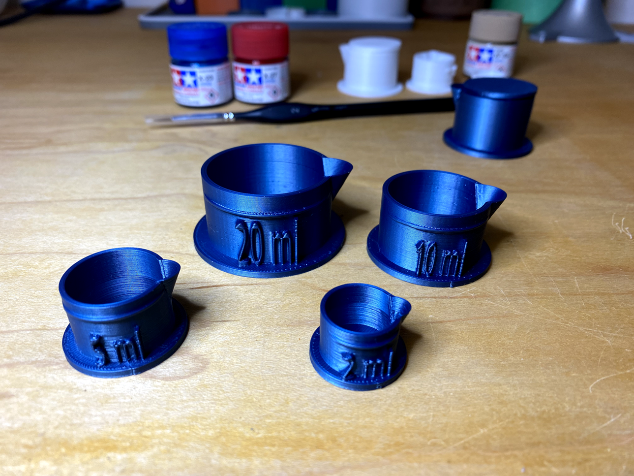 Airbrush Mini Mixing Cups v.2 (Anti-tip & Stackable)