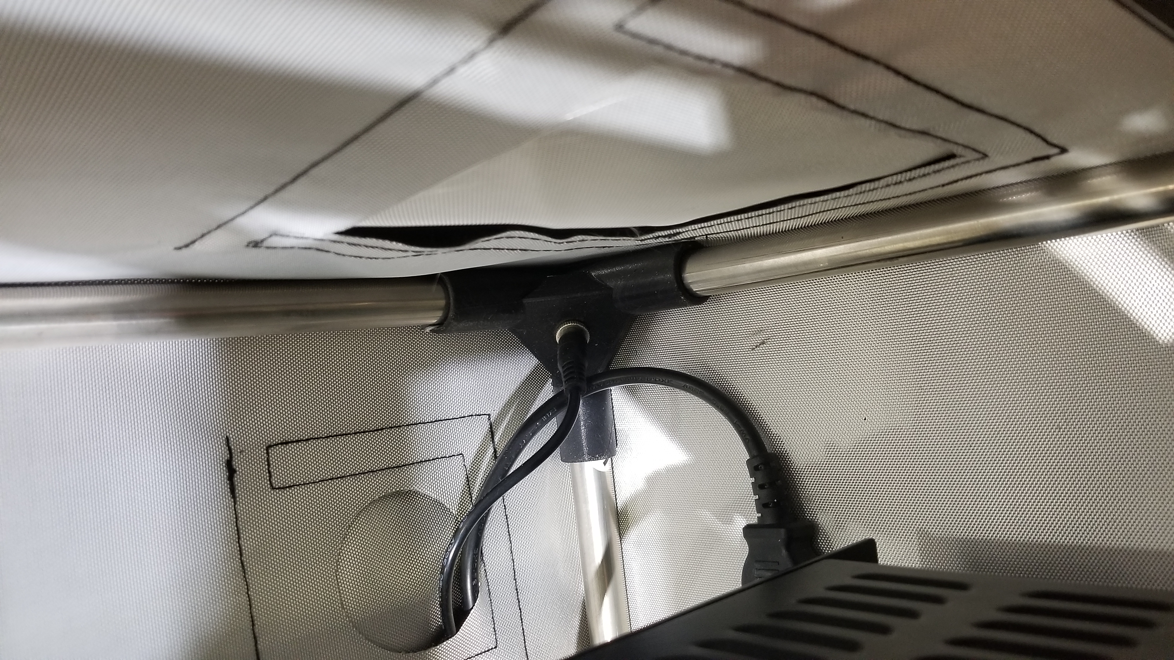 Corner replacements for some tent enclosures