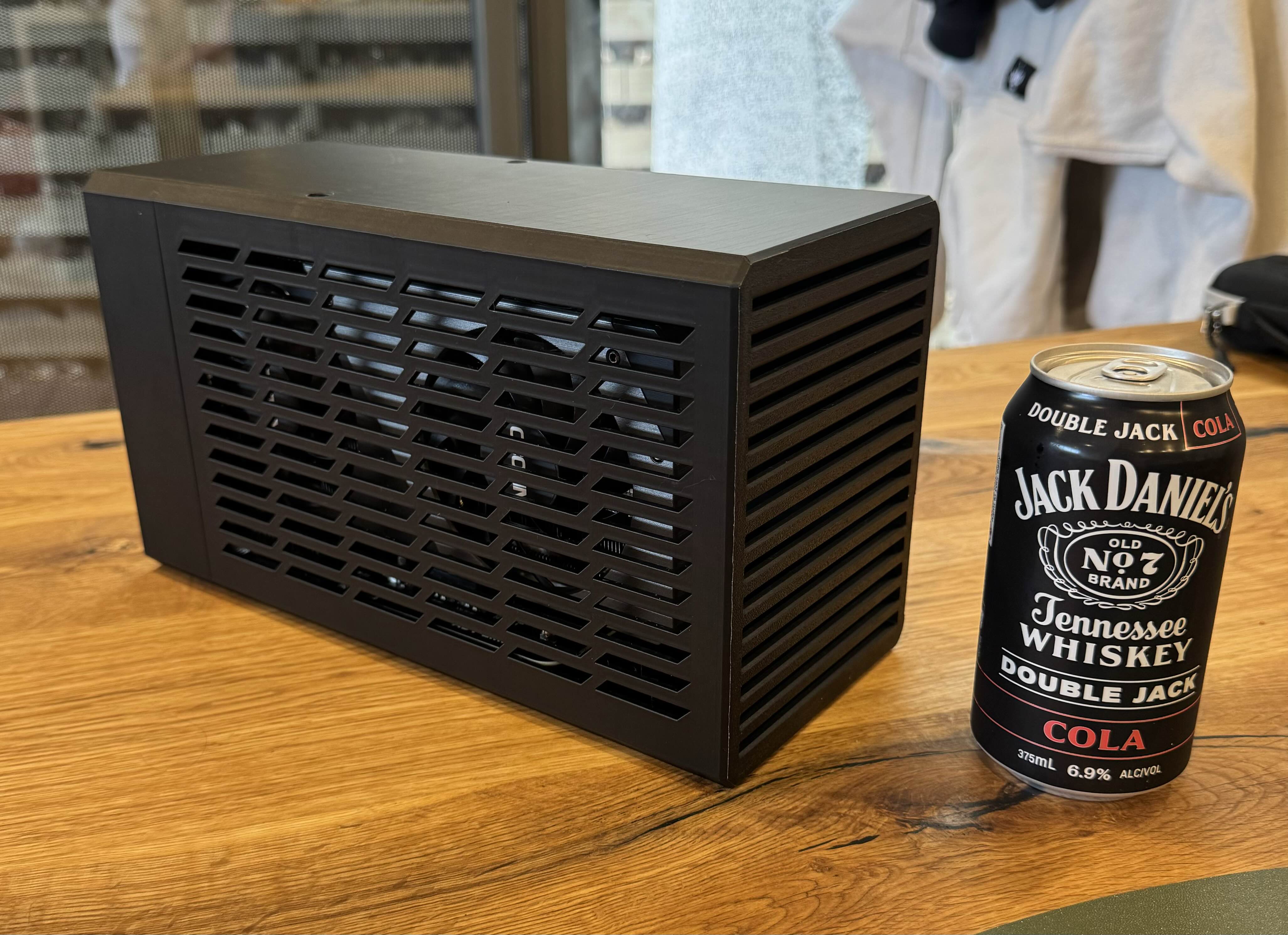 ADT UT3G EGPU Enclosure - 250mm GPU + 120mm Slim Front Fan Support