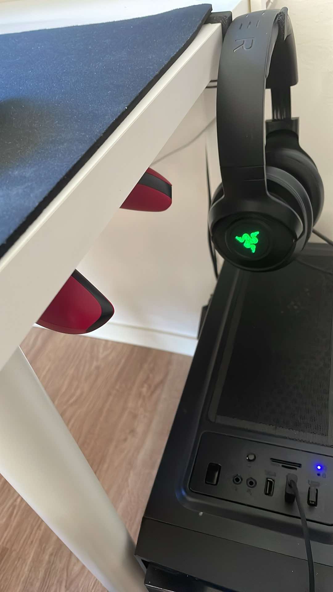 PS5 Controller Holder