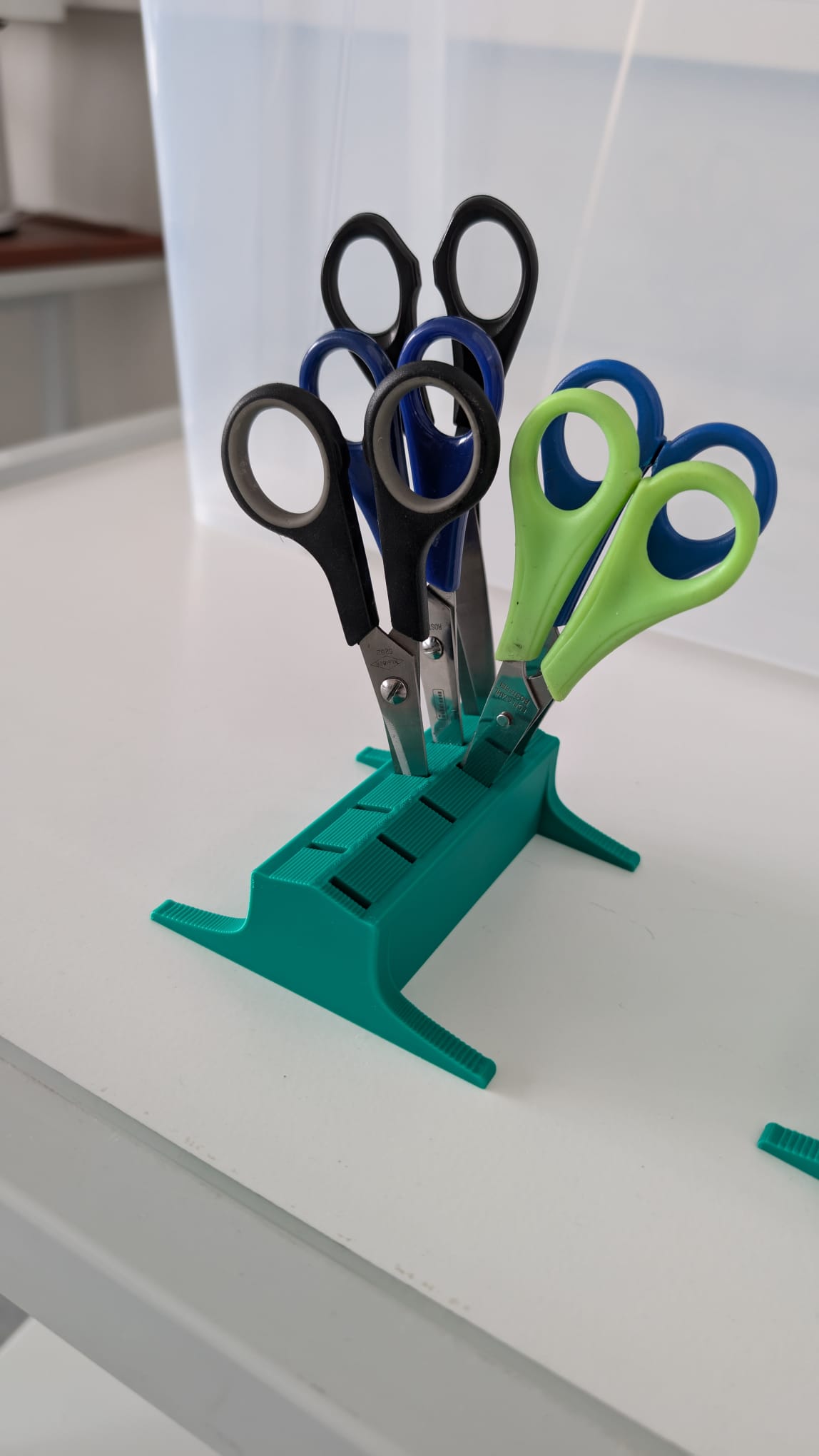 Scissor Holder / Scherenhalter