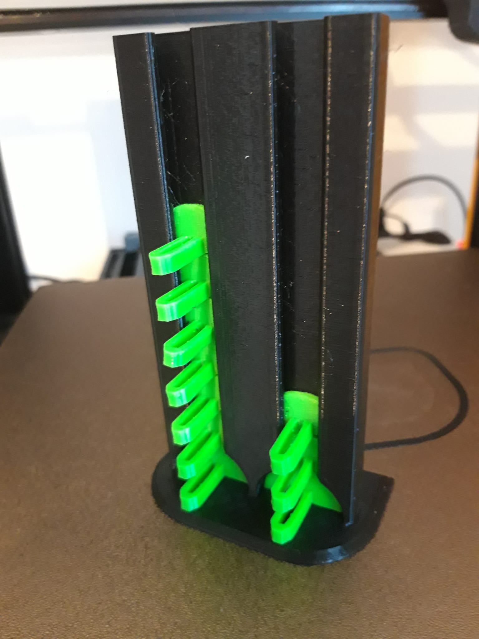 Spender für Pin/ Pin Dispenser