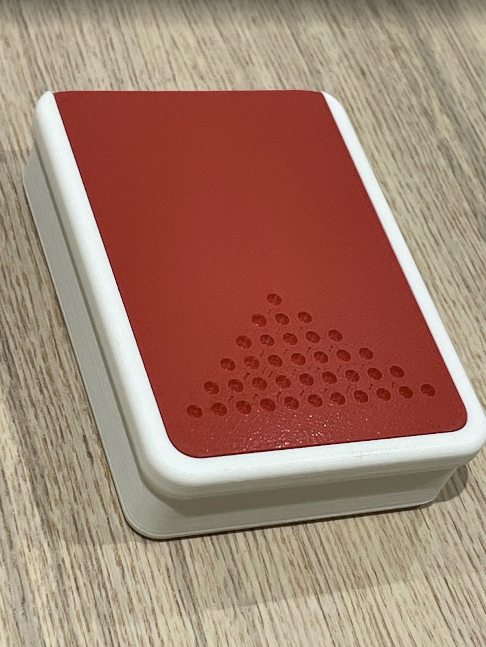 Strong, sliding lid with snap closed card case for poker sized cards (62.5mm x 88mm)