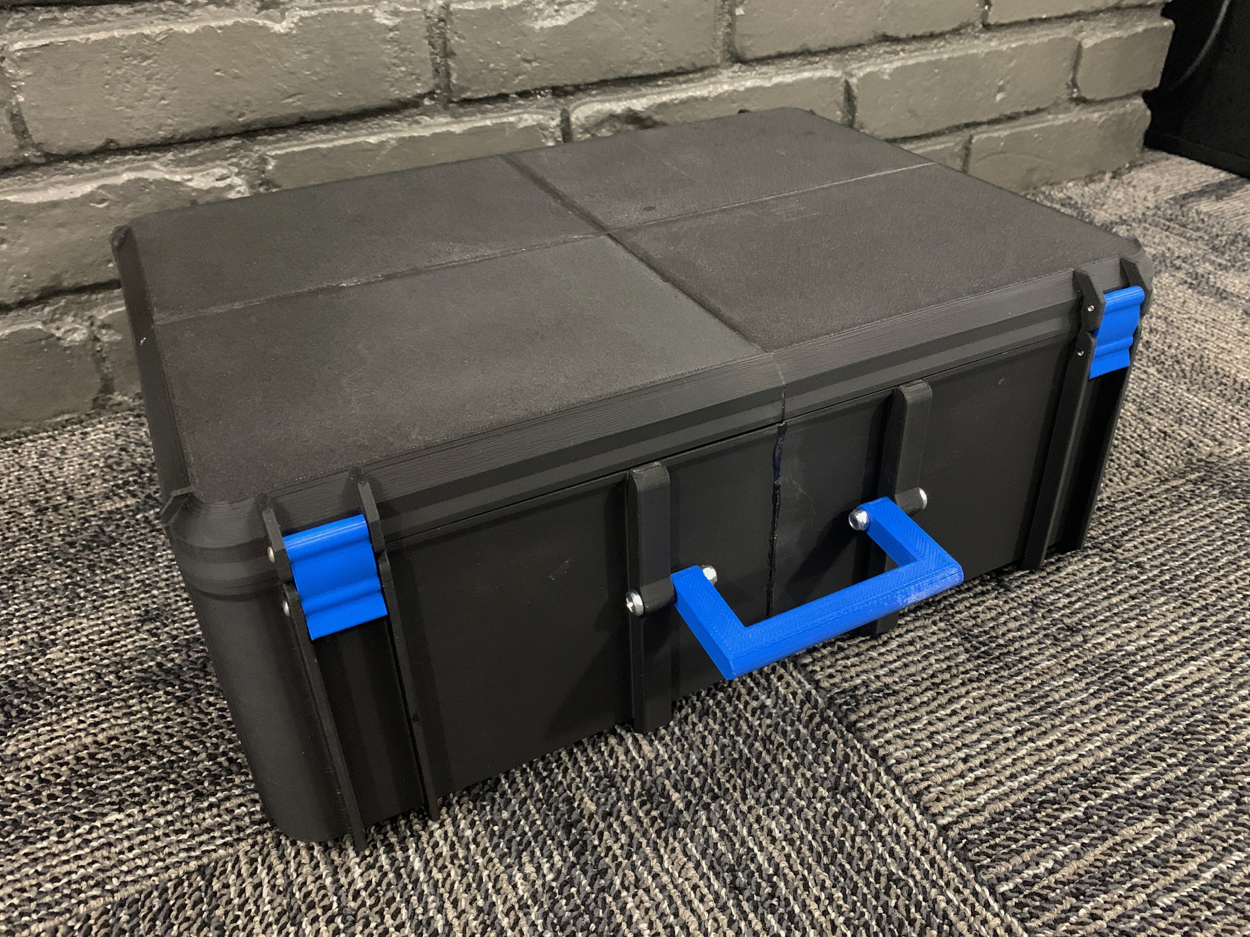 Carrying Case for ViewSonic LCD Projector, foam lined, printed in 4 parts each for box and lid, CA-glued together.