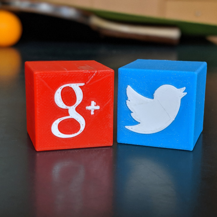Twitter/Google+ Icon App