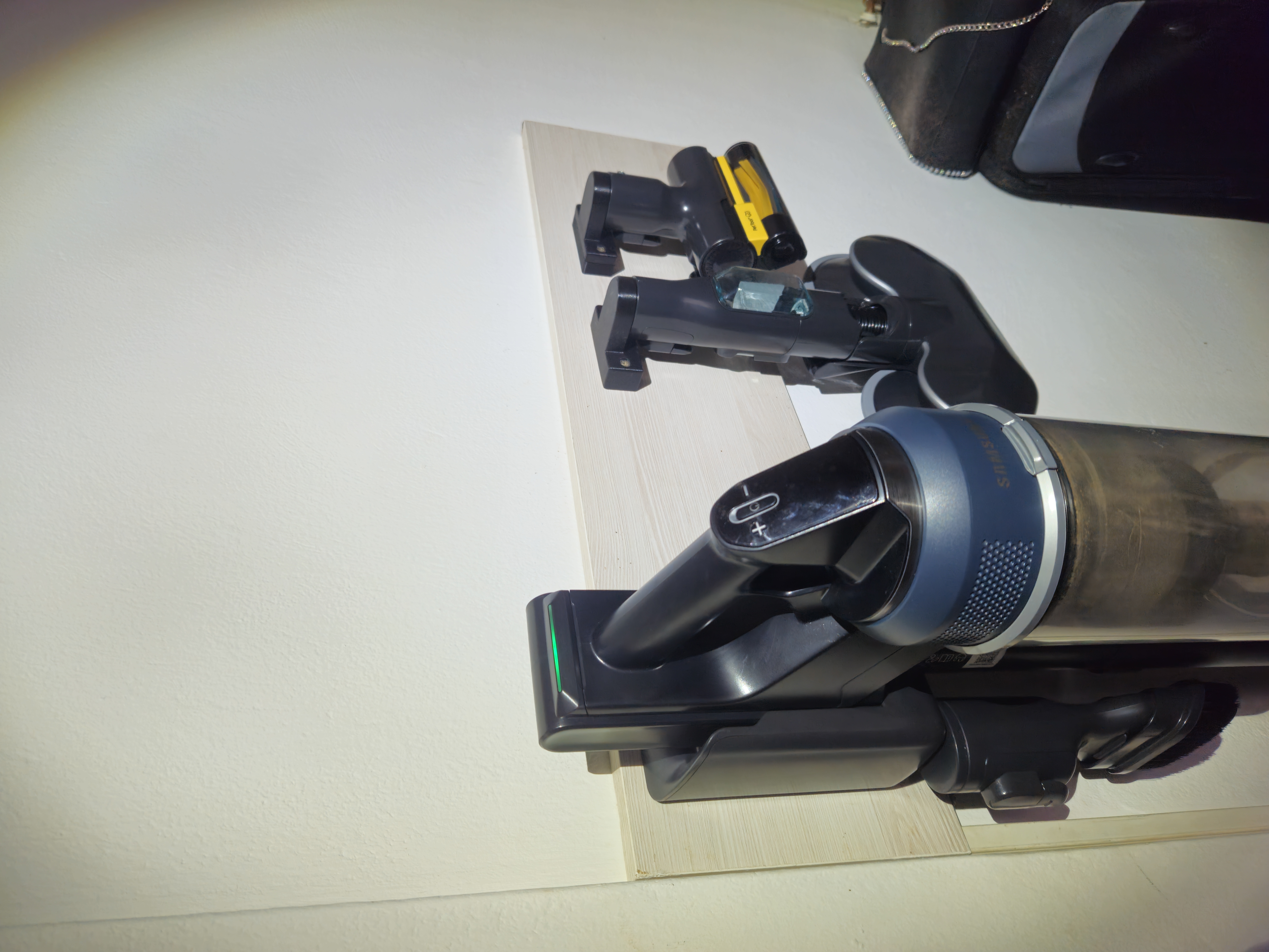 Samsung Jet 75/85/95 (or bespoke jet) accessory holder