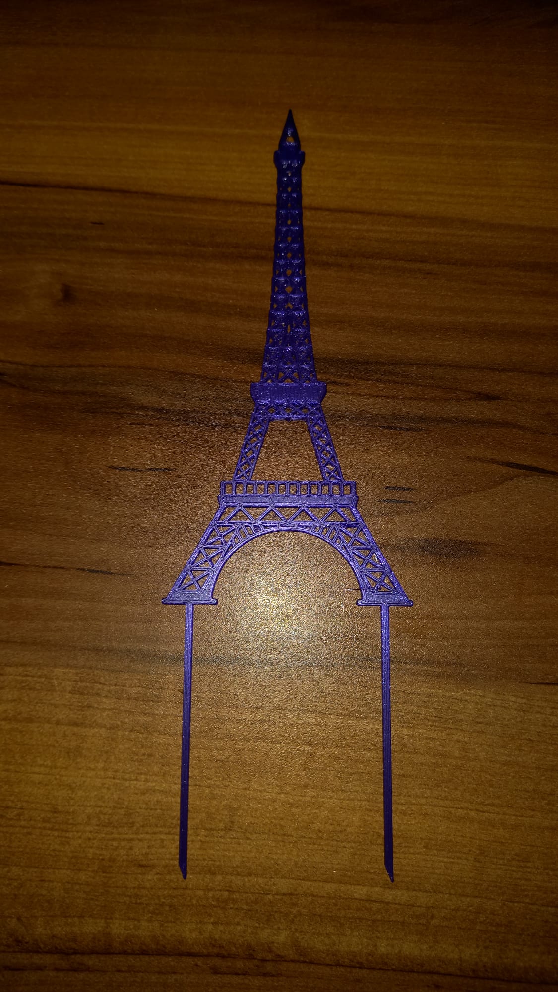 Miniatura 2 do modelo 3D Eiffel tower - cake topper
