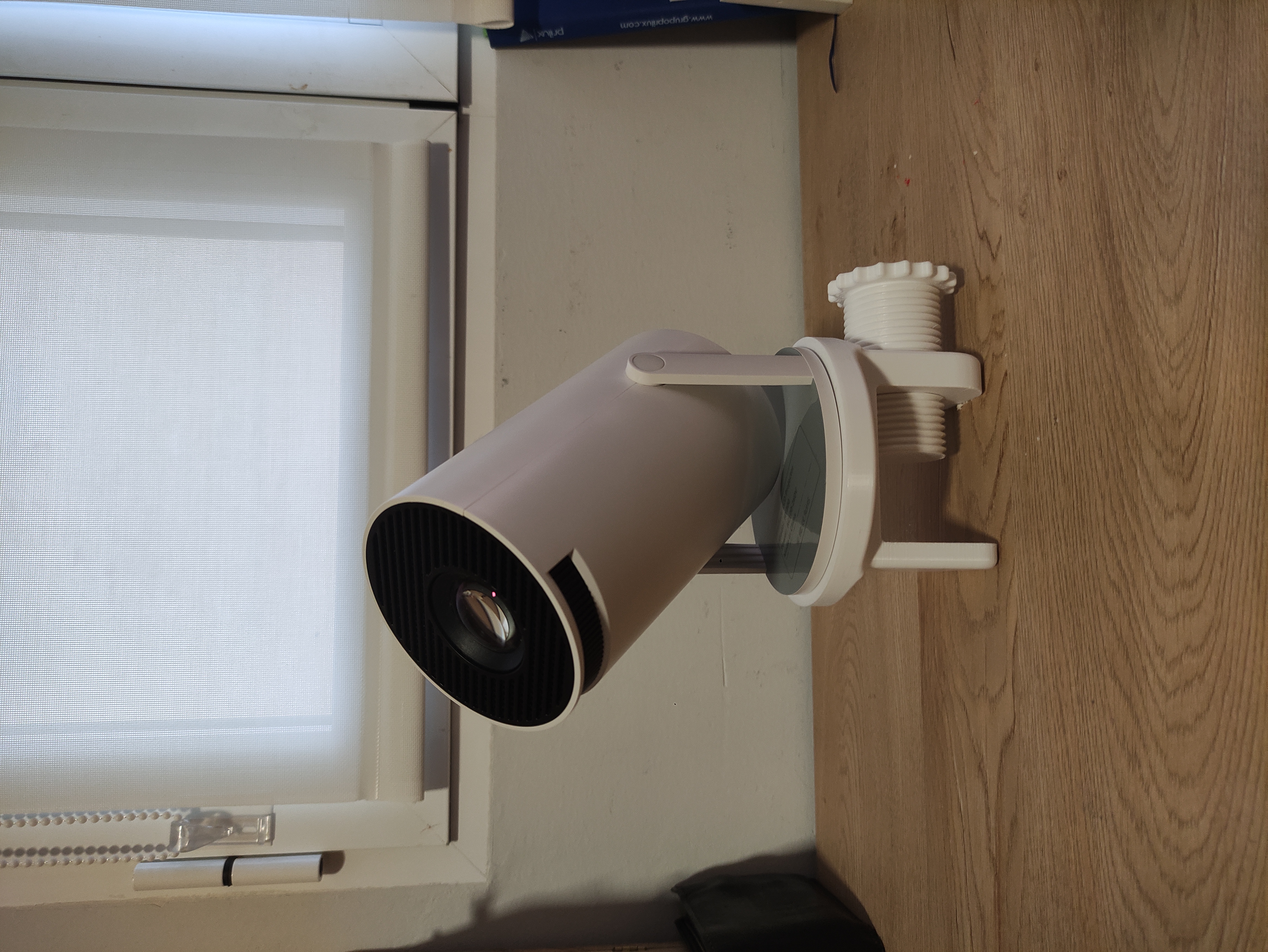 HY300pro projector stand