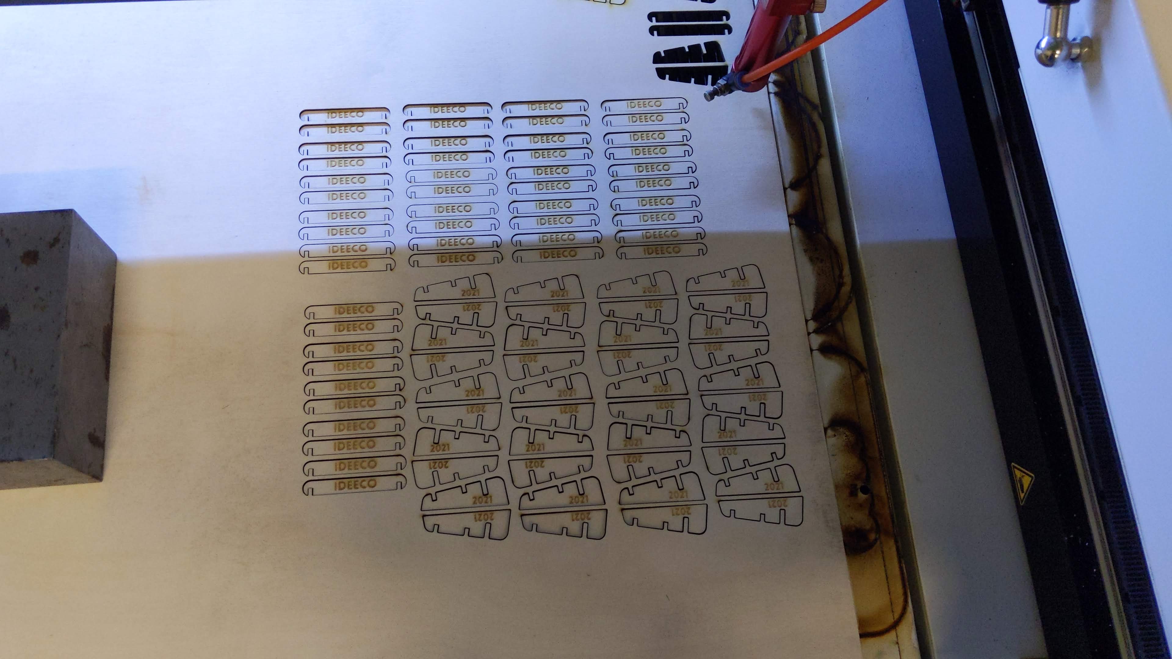 Lasercut Stand — miniatura 3